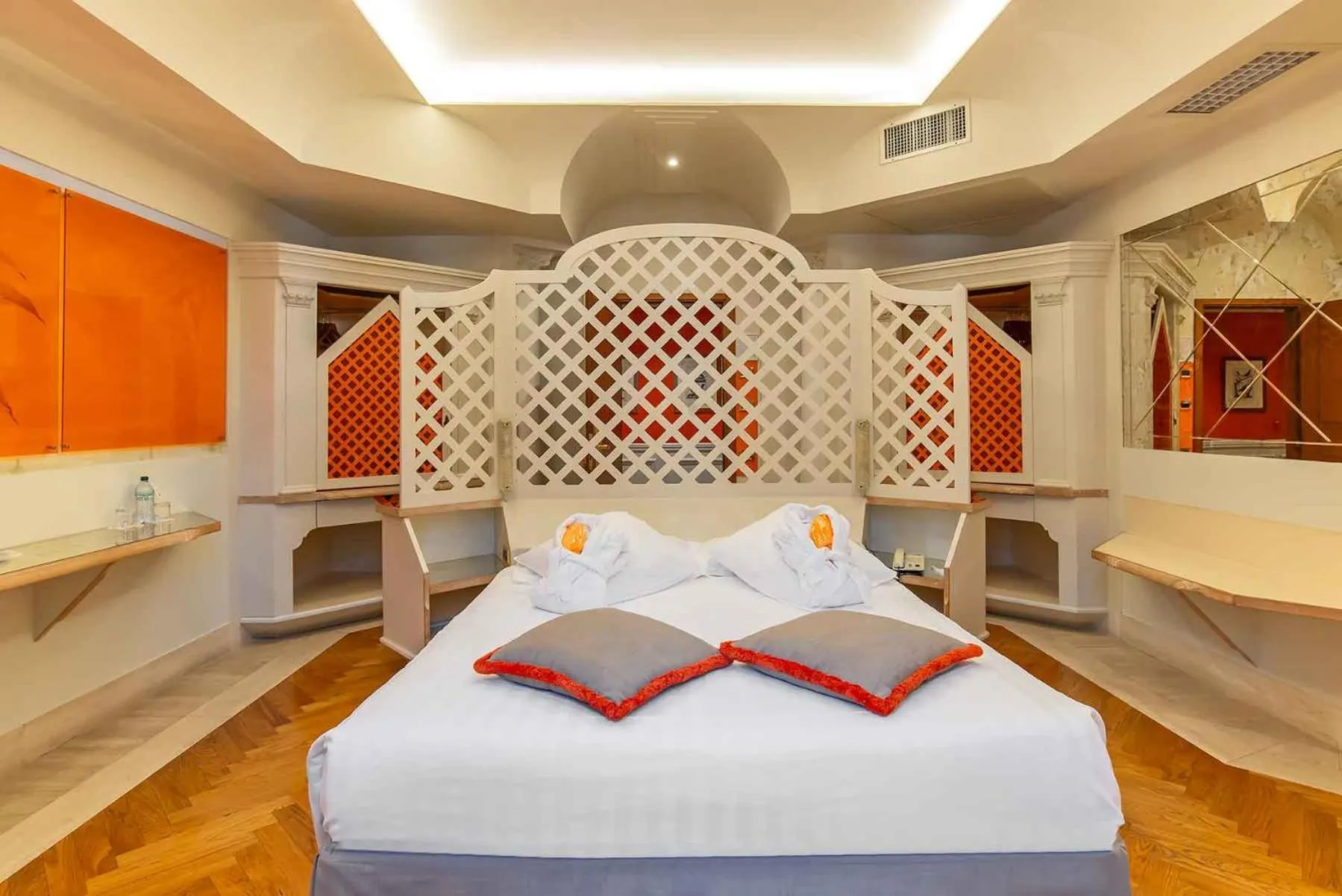 Photo of the whole room, Bed in Hotel Isa