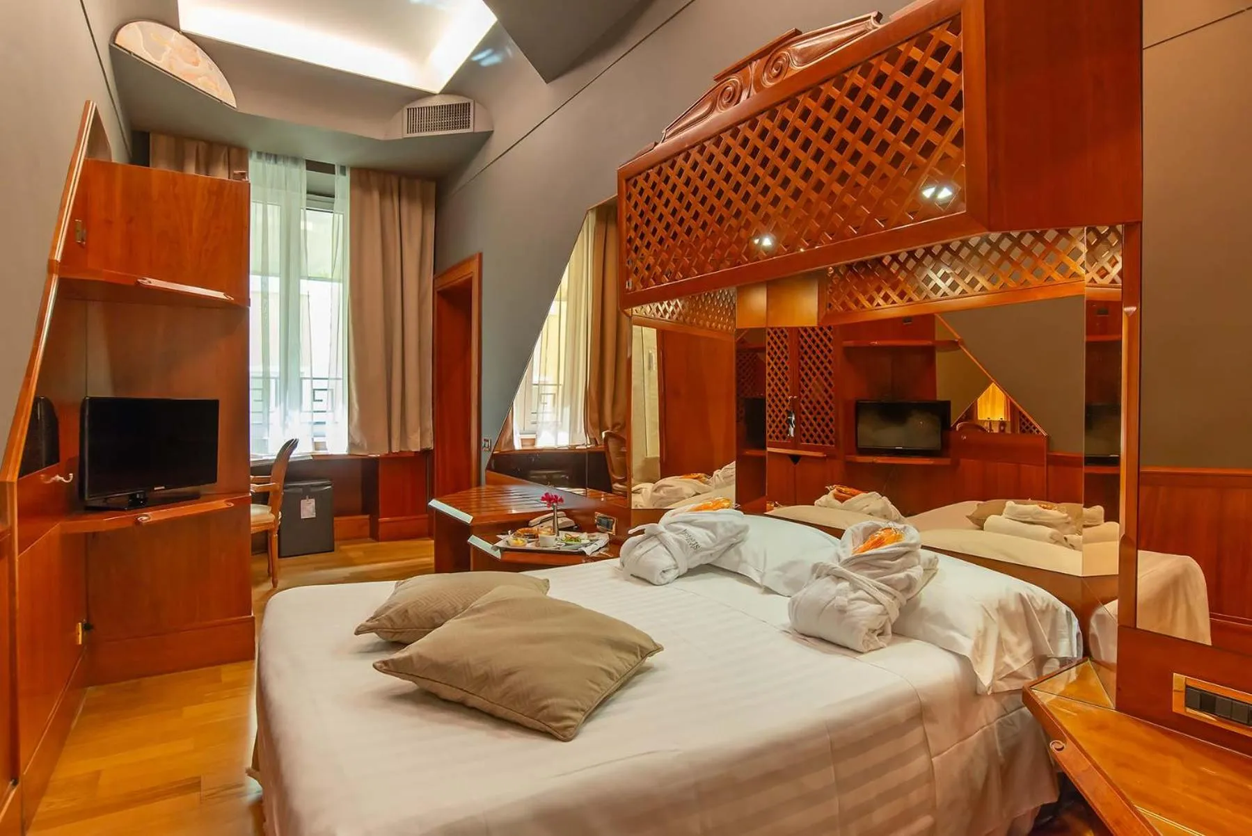 Photo of the whole room, Bed in Hotel Isa