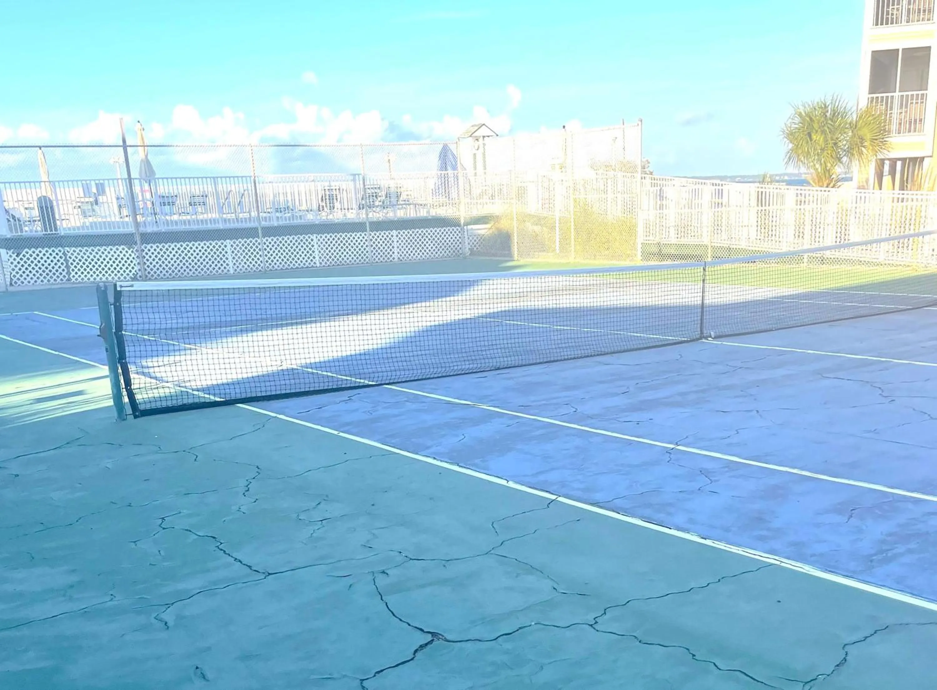 Tennis court in Soundside Holiday Beach Resort