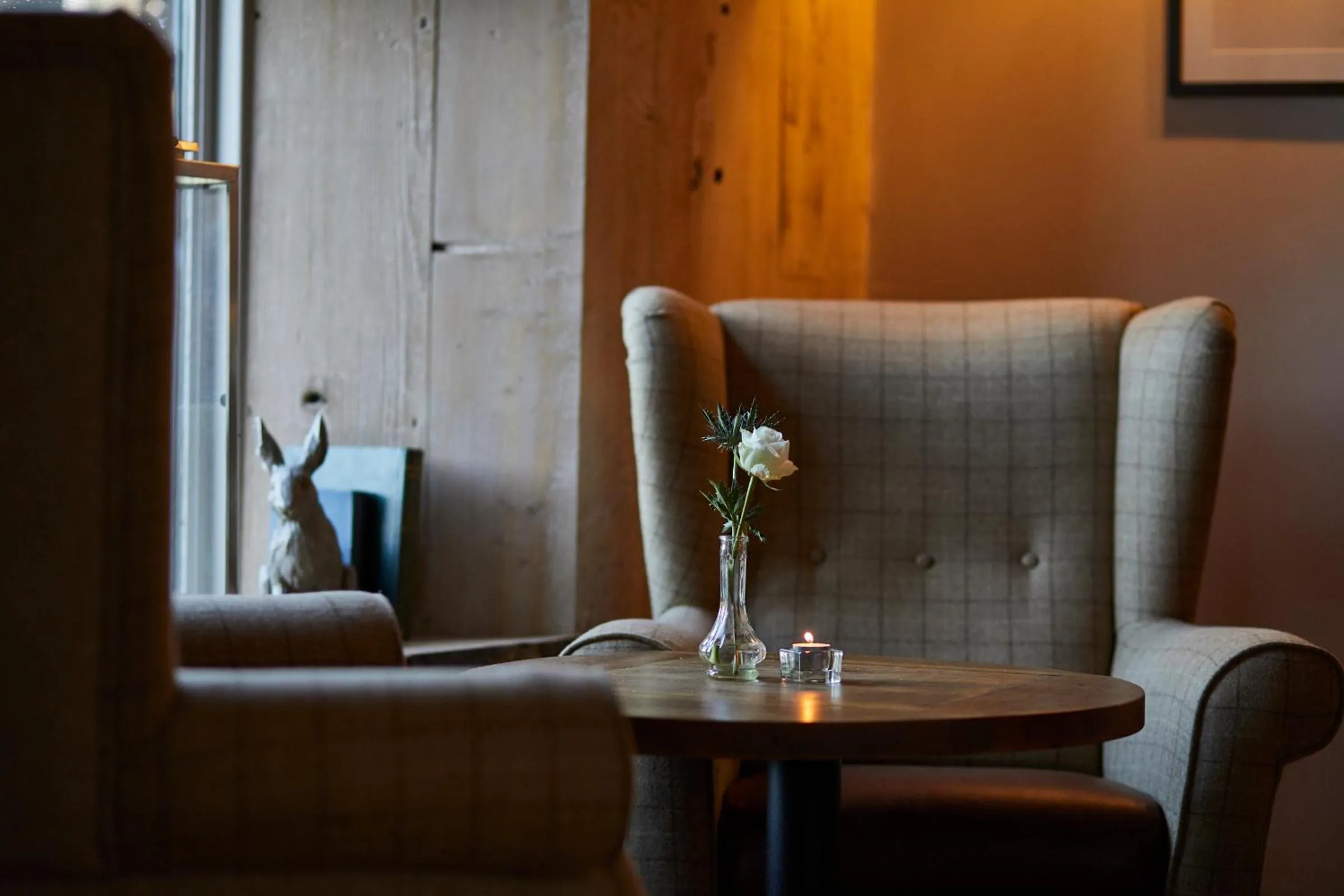 Seating area in The Crown of Crucis