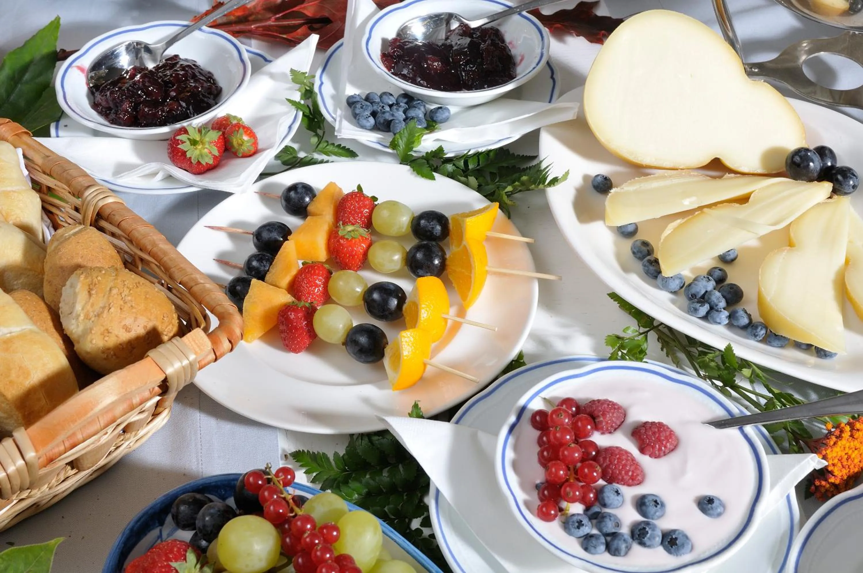 Restaurant/places to eat in BW Signature Collection Hotel Paradiso