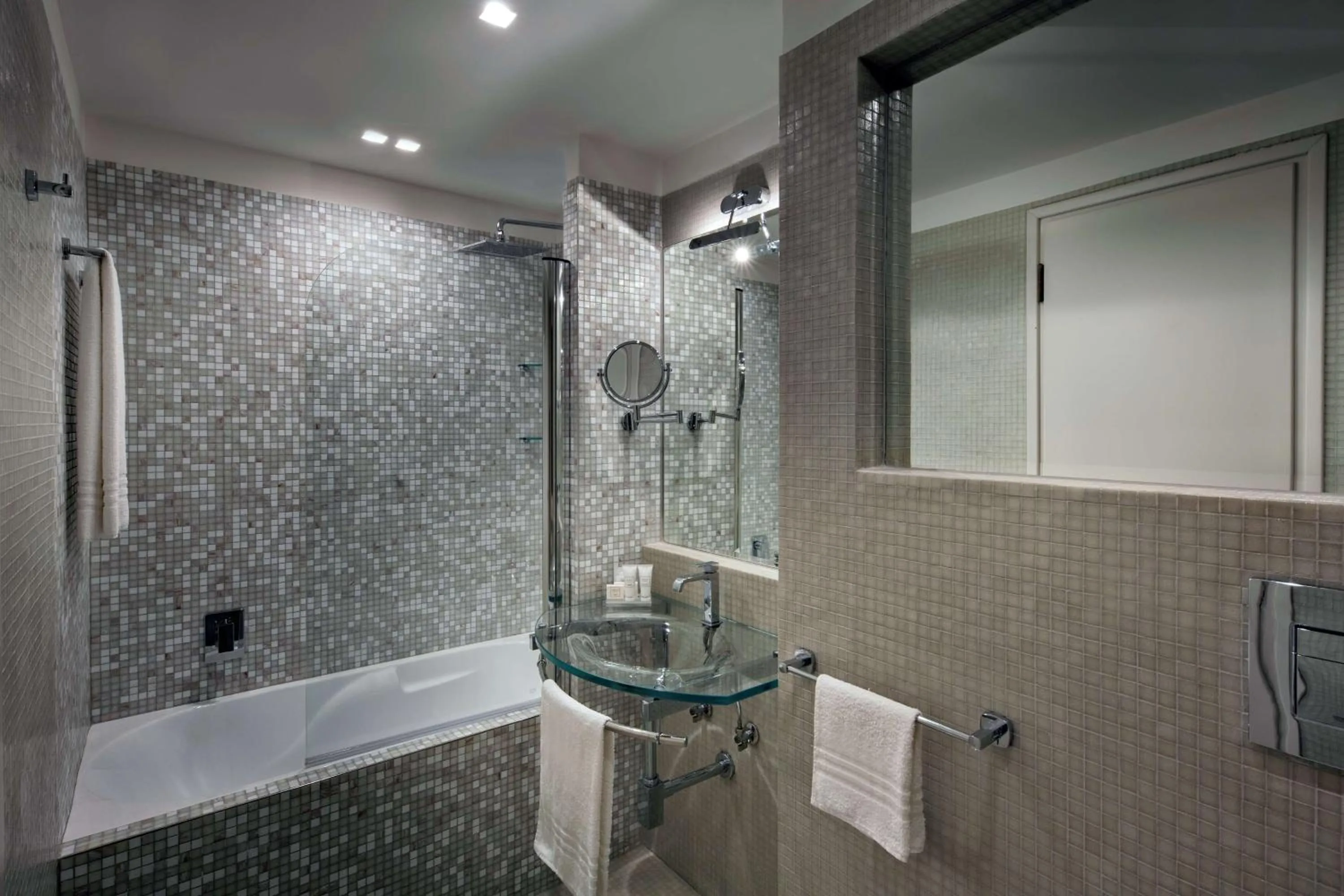 Bathroom in BW Signature Collection Hotel Paradiso