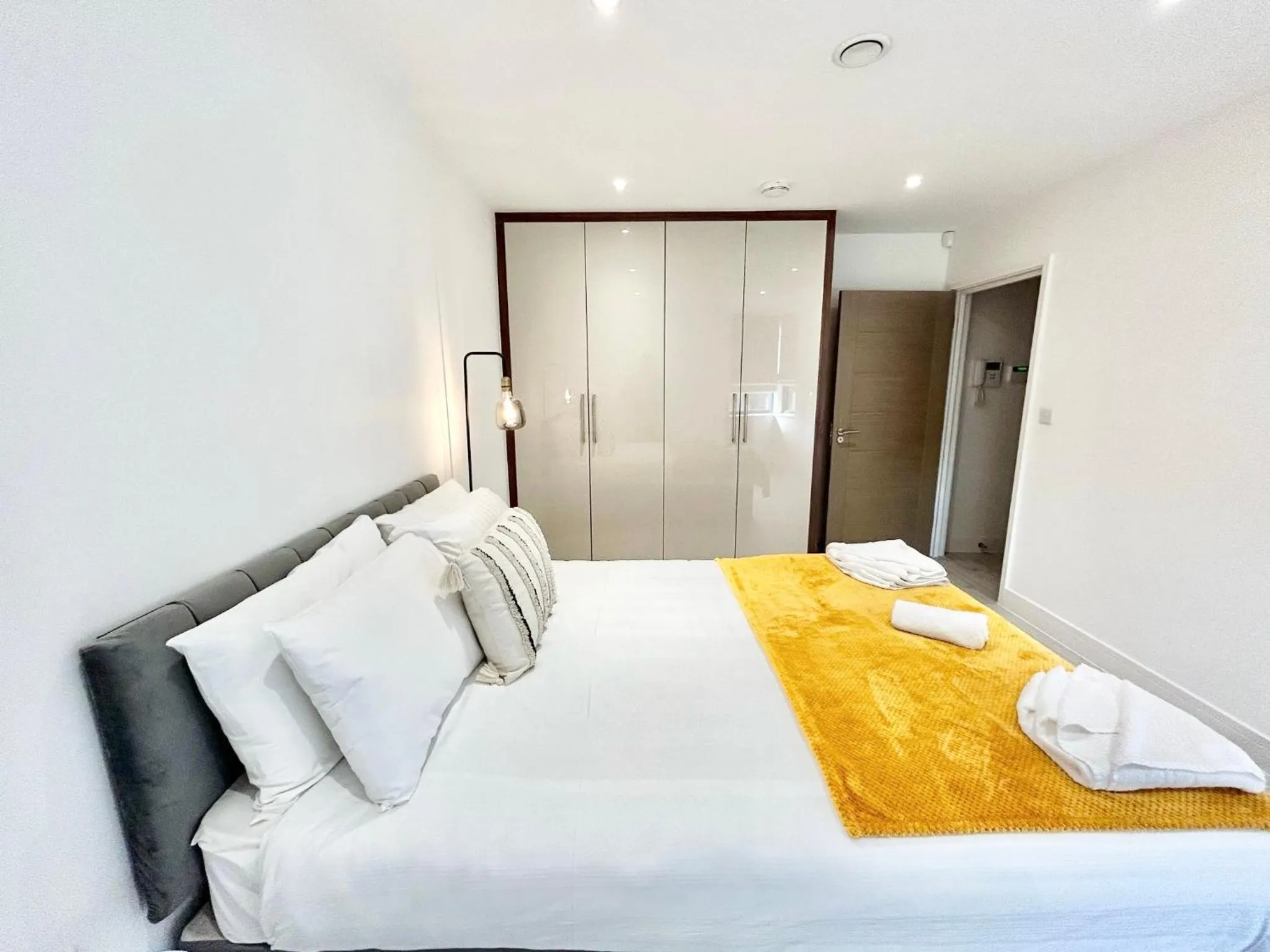 Queens Luxury Apartments Wembley Stadium - London