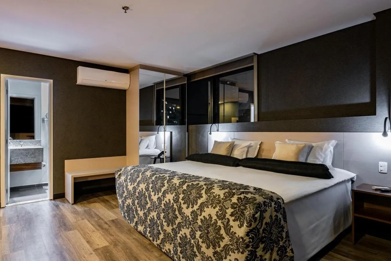 Bed in URBAN by UNU Osasco Hotel