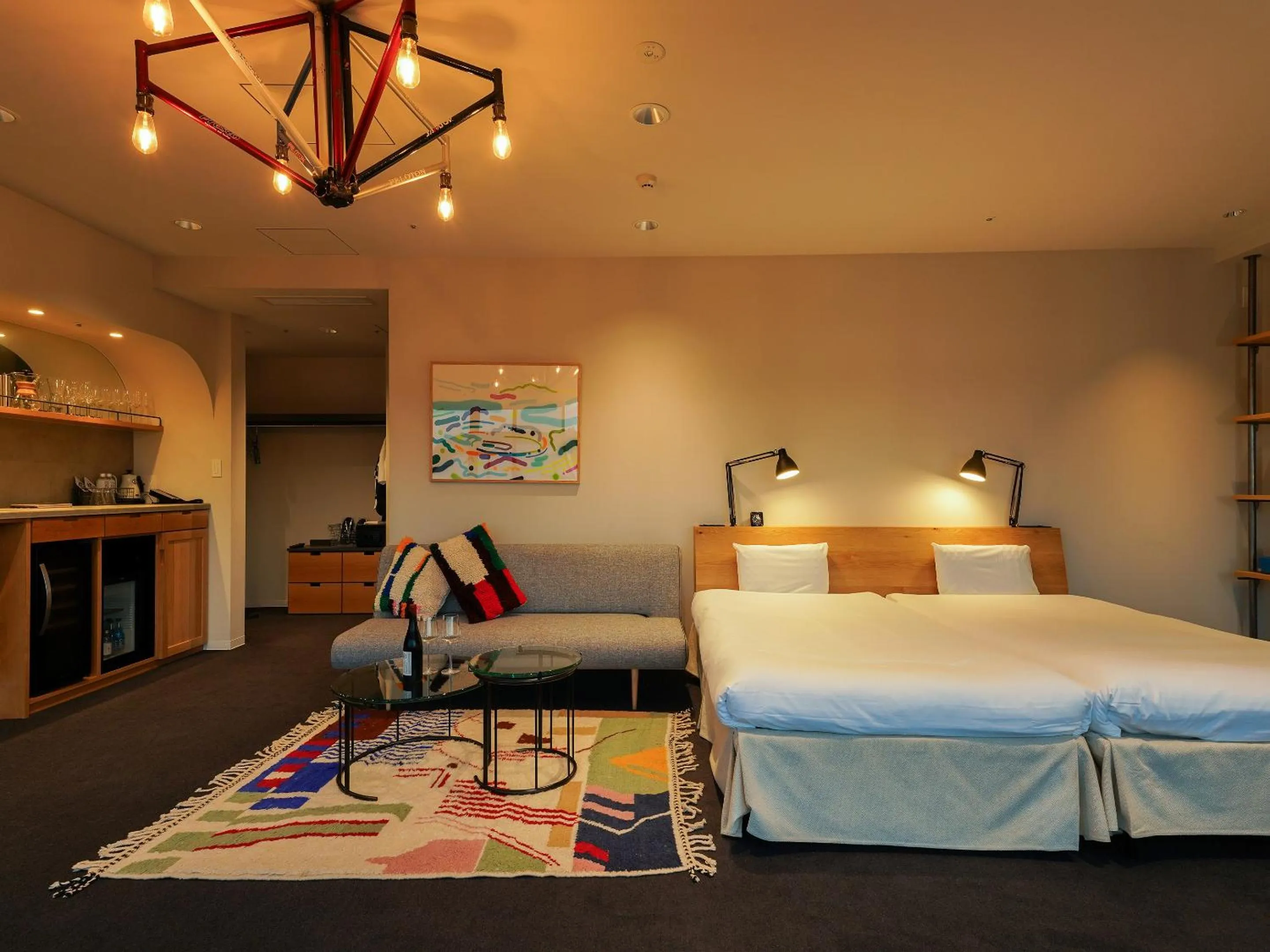 Photo of the whole room, Bed in SETOUCHI KEIRIN HOTEL 10 by Onko Chishin
