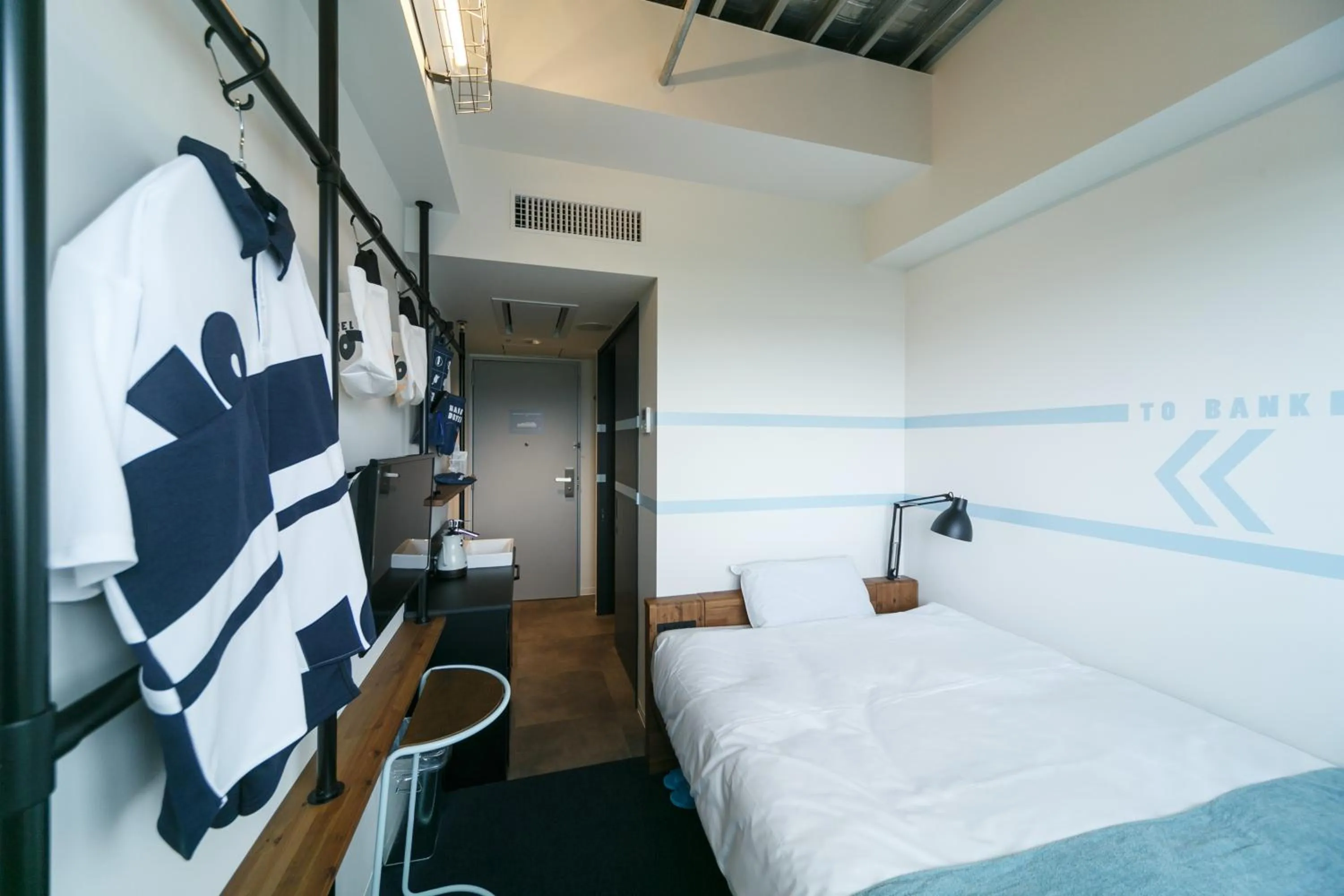 Photo of the whole room, Bed in SETOUCHI KEIRIN HOTEL 10 by Onko Chishin