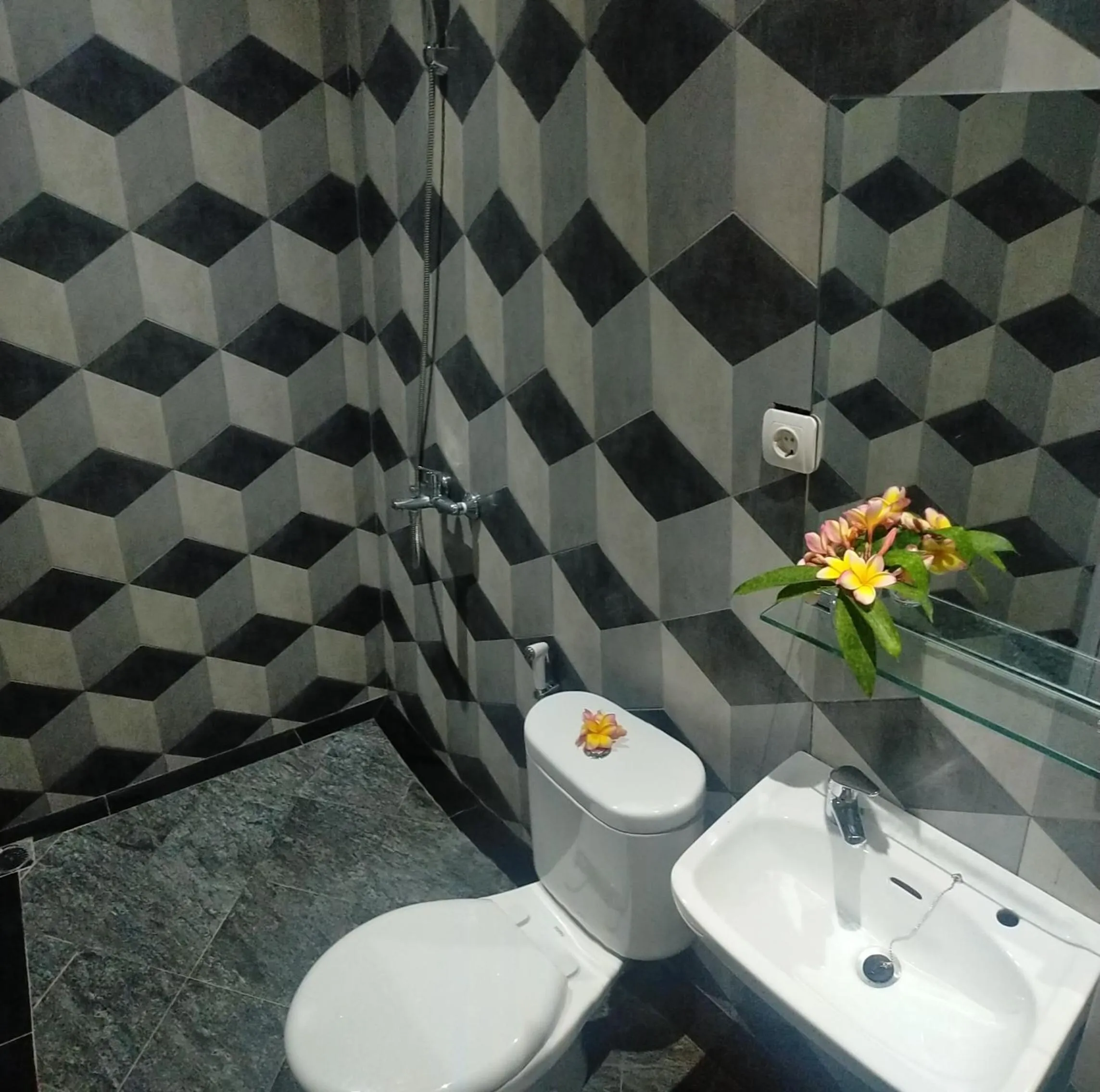 Bathroom in Rion Hostel Bogor