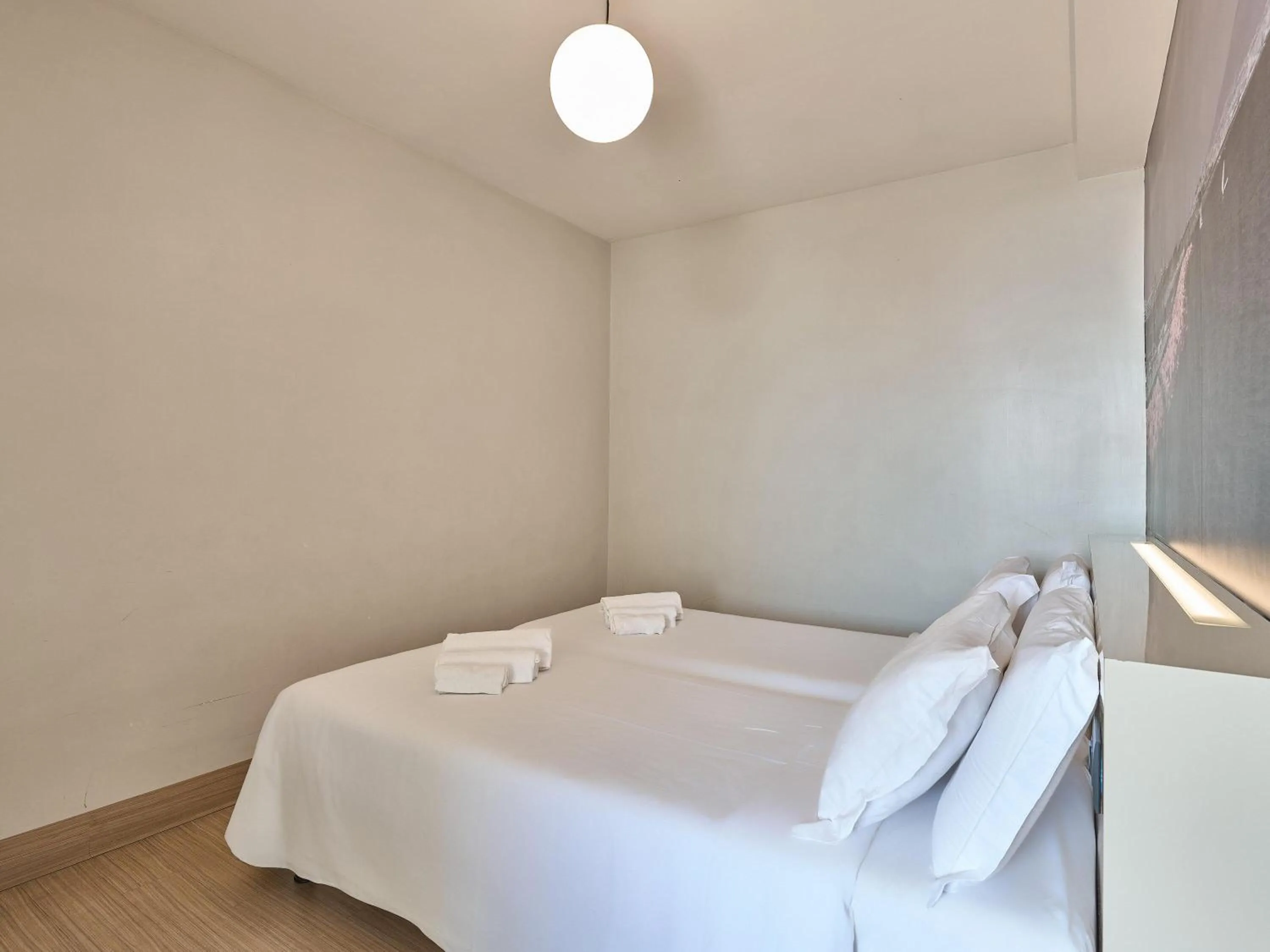 Photo of the whole room, Bed in B&B Hotel Napoli