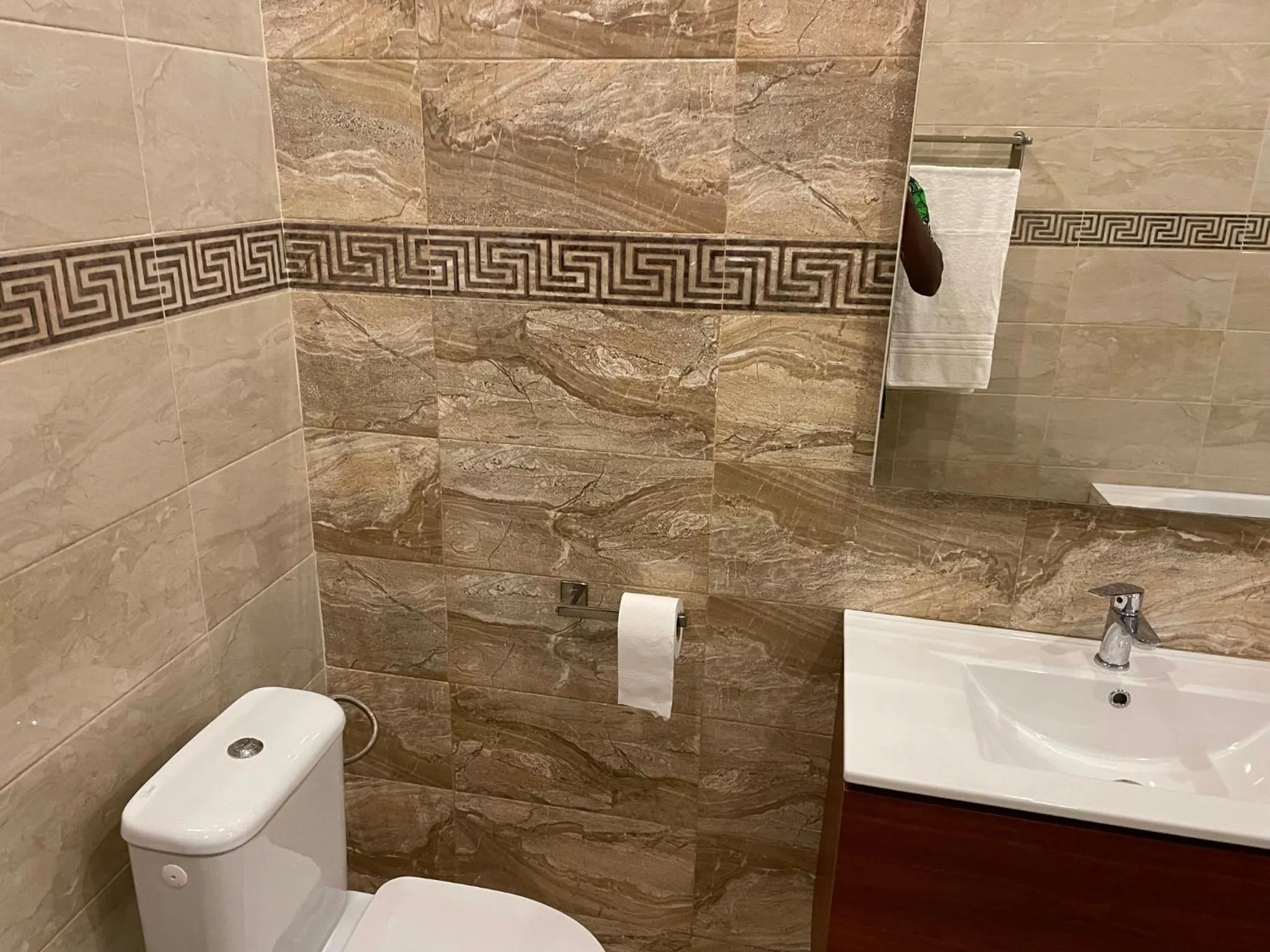 Toilet in HOTEL LES ARCADES