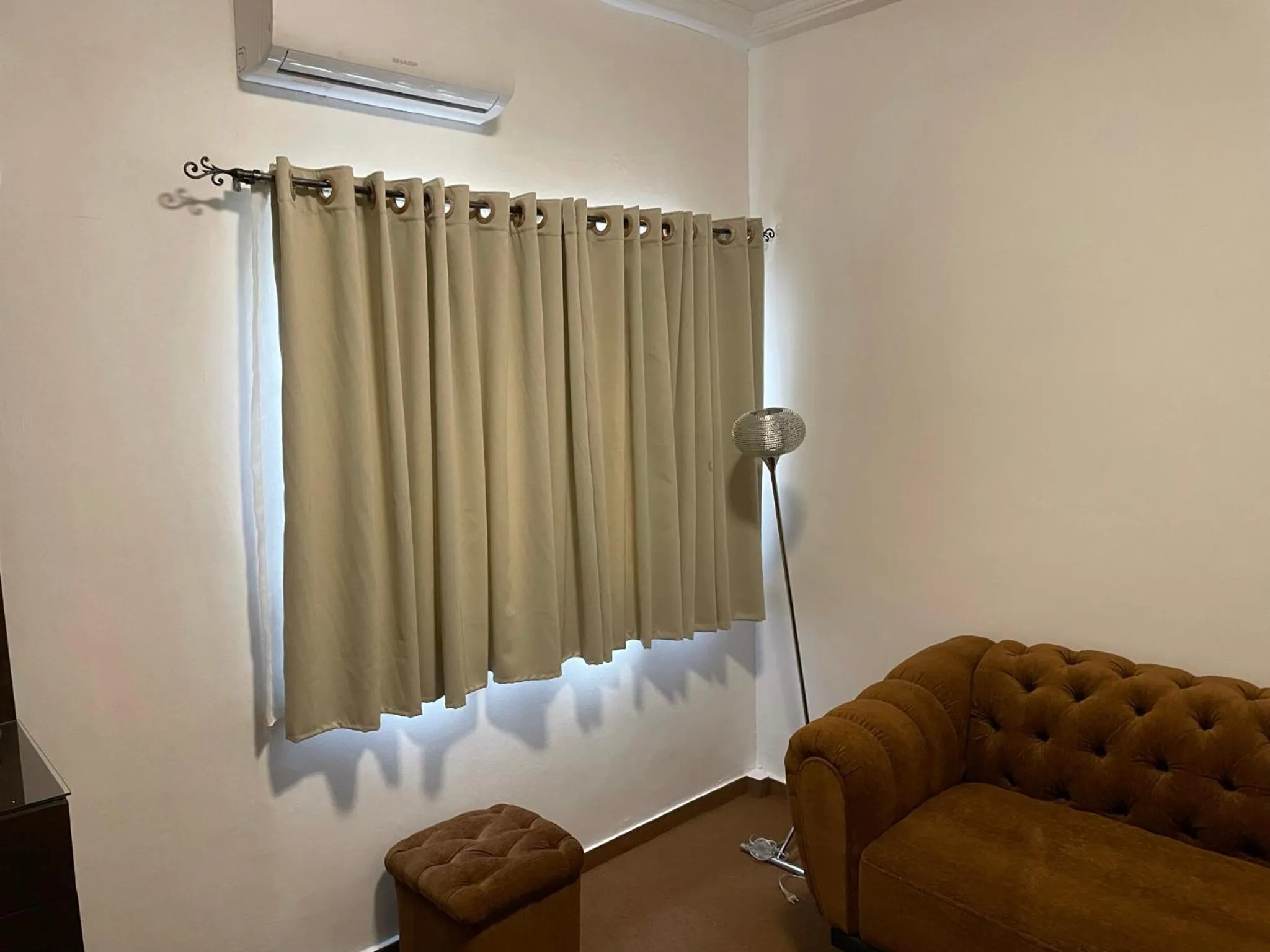 Living room in HOTEL LES ARCADES