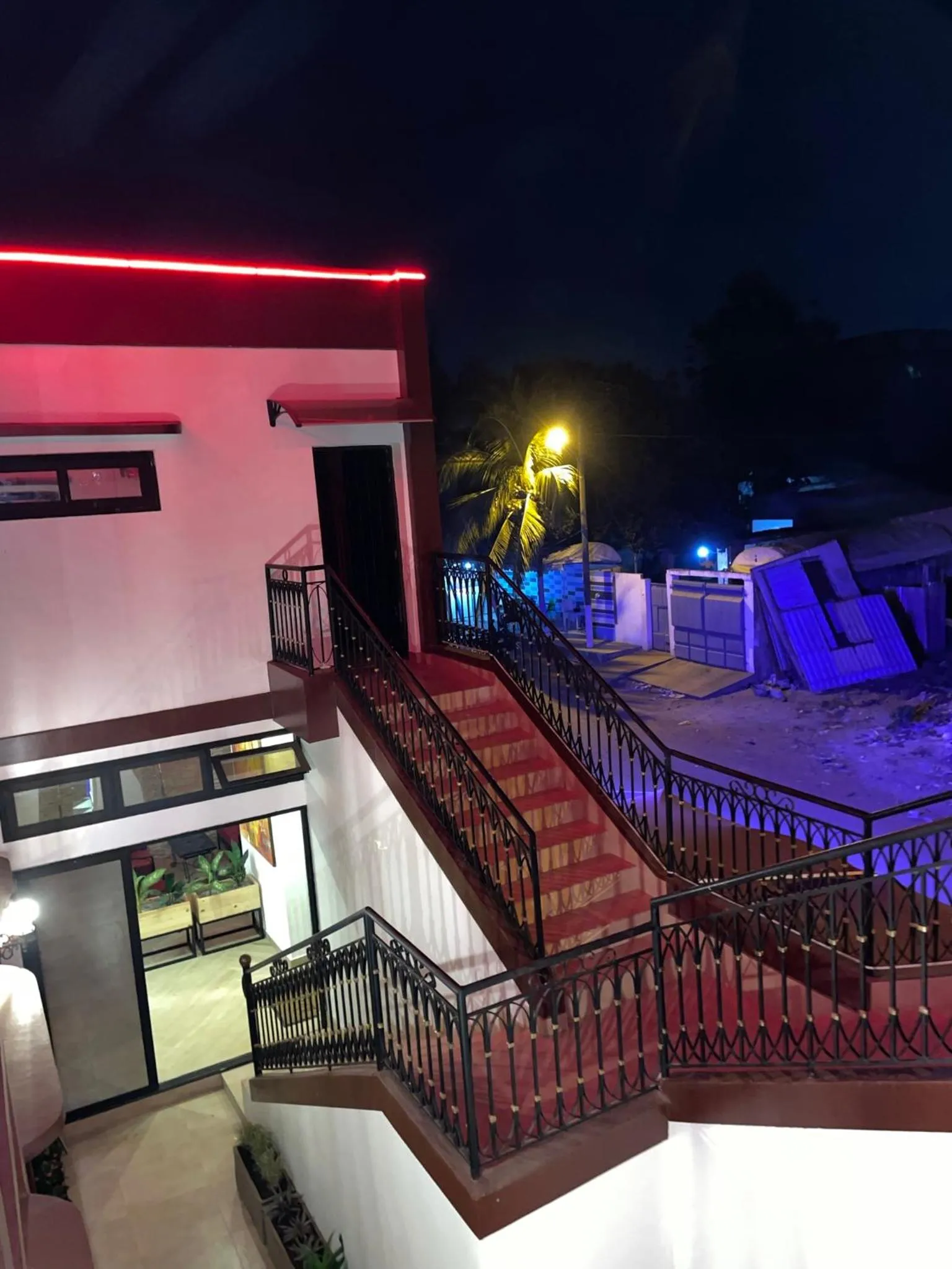 Patio in HOTEL LES ARCADES