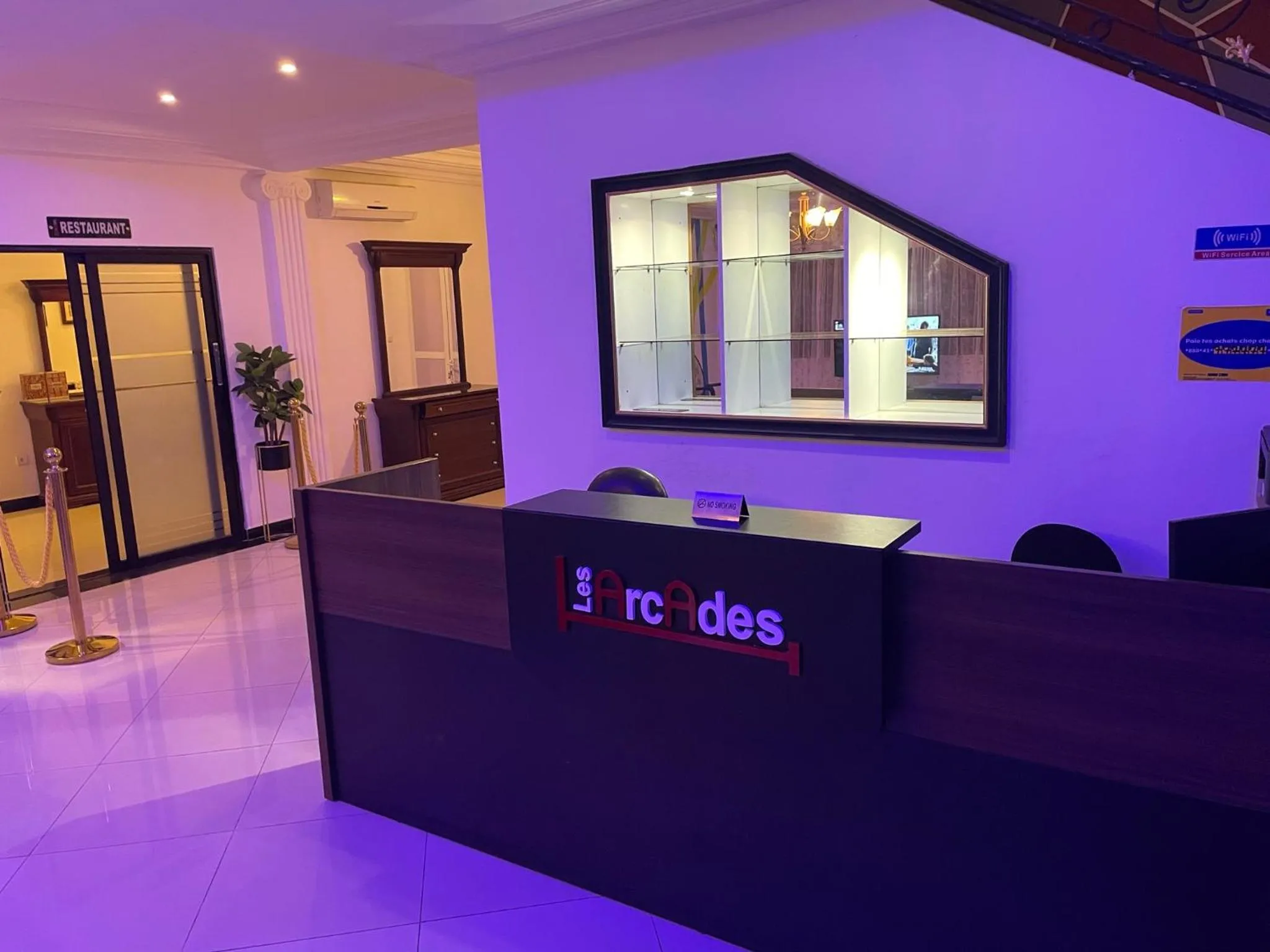 Lobby or reception in HOTEL LES ARCADES