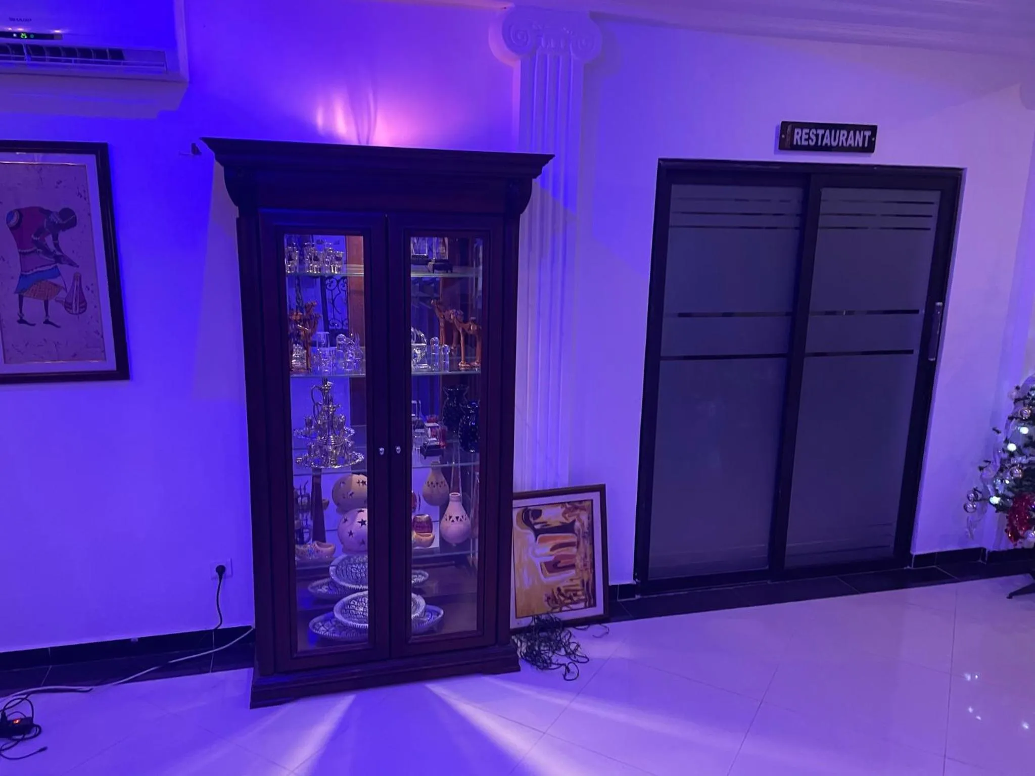 Lobby or reception in HOTEL LES ARCADES