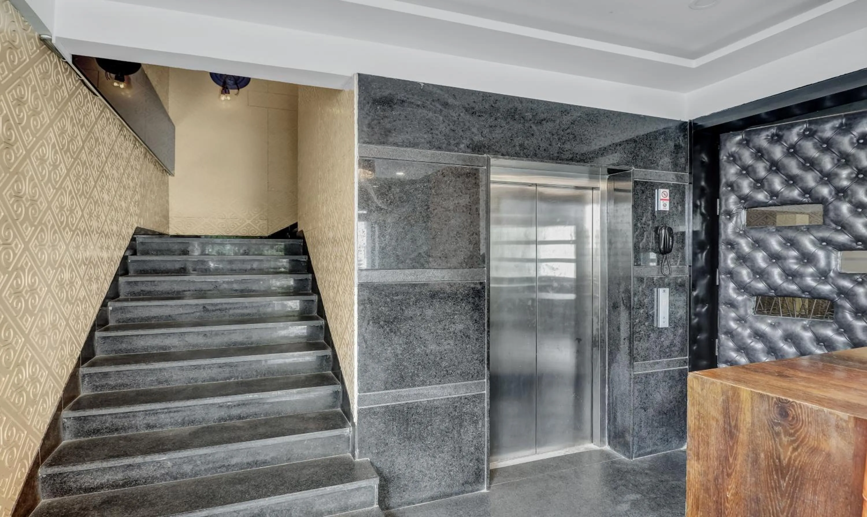 elevator in Treebo Three Drops