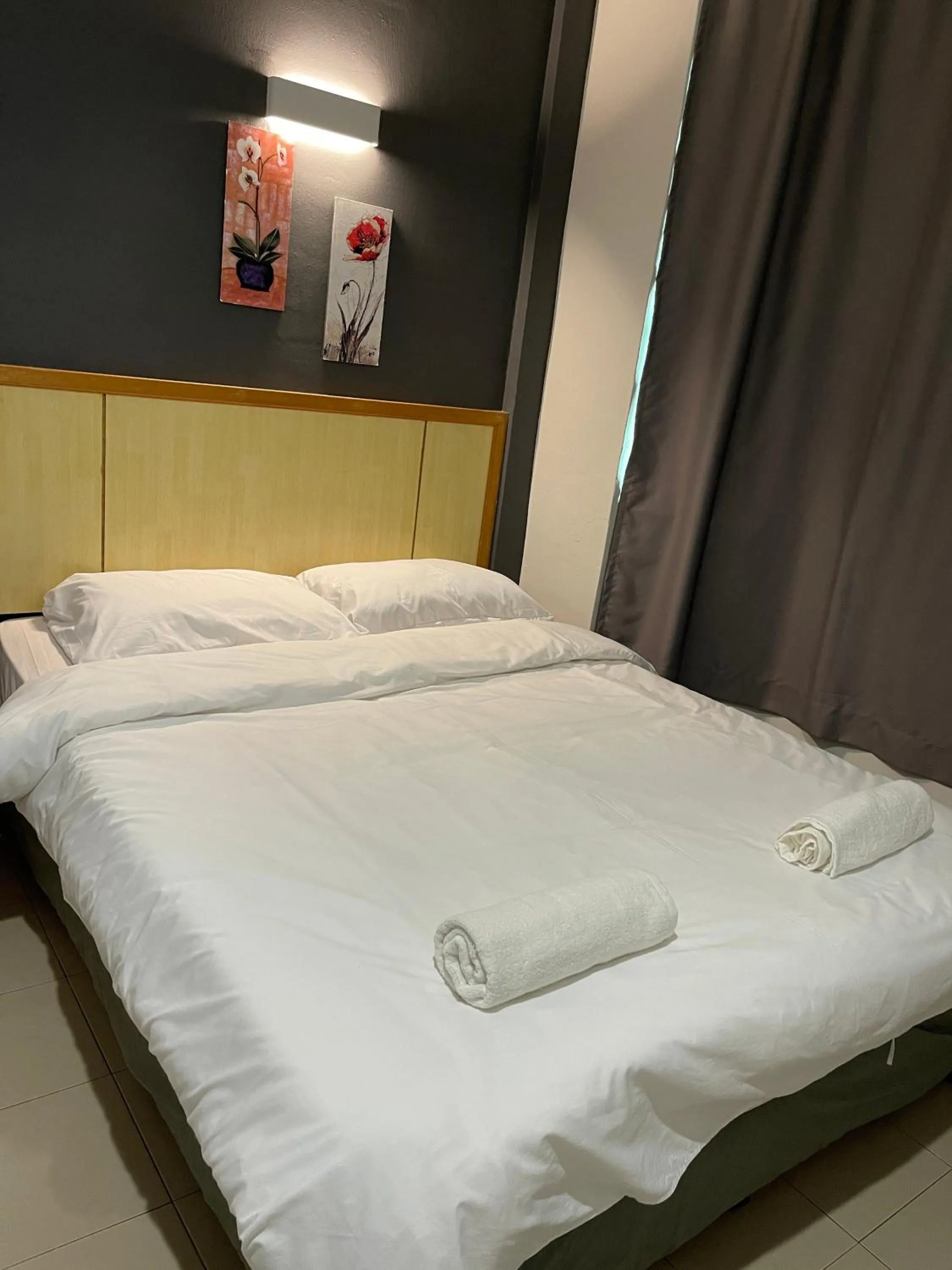 Bedroom, Bed in Fresh Hotel Falim