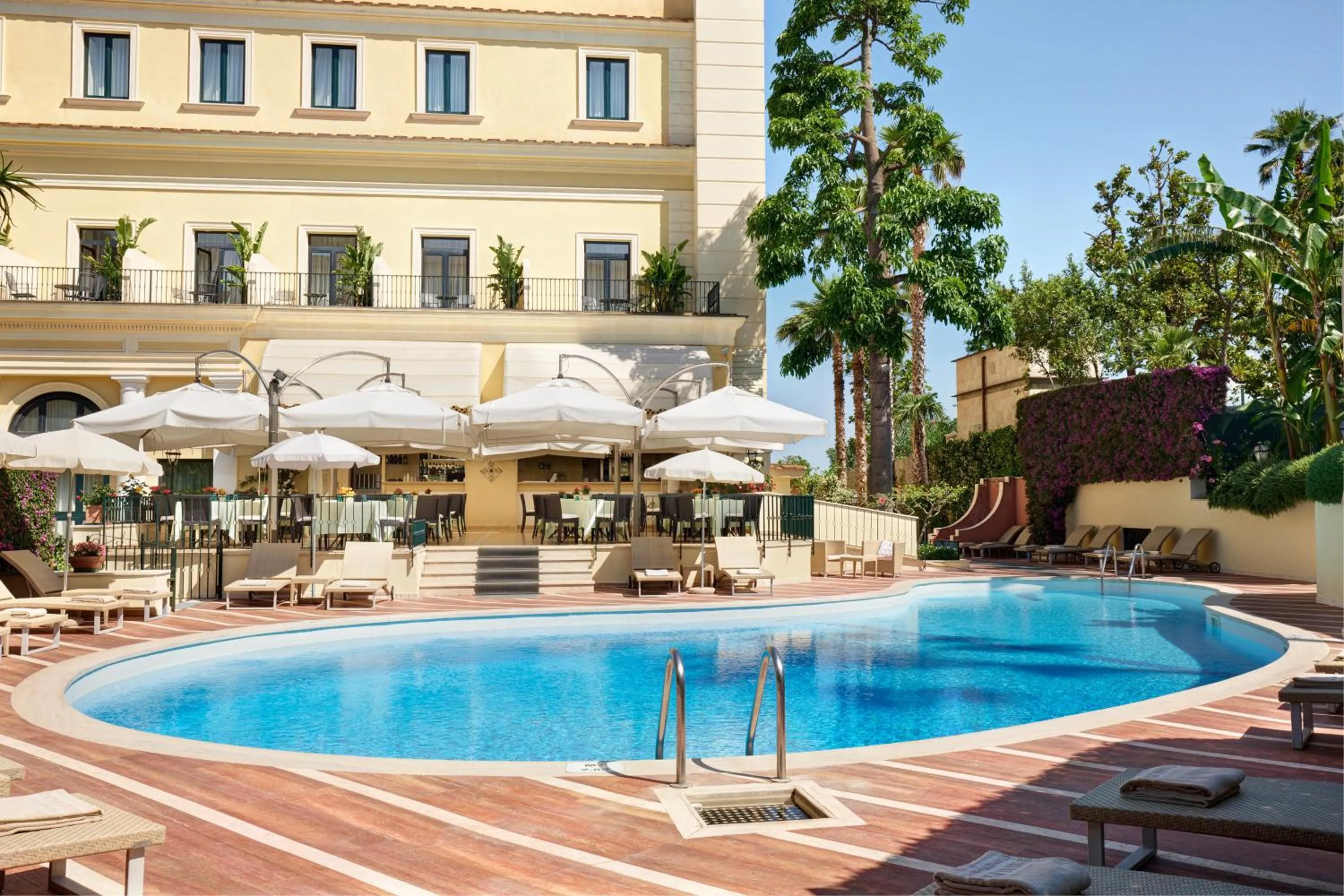 Property building in Imperial Hotel Tramontano