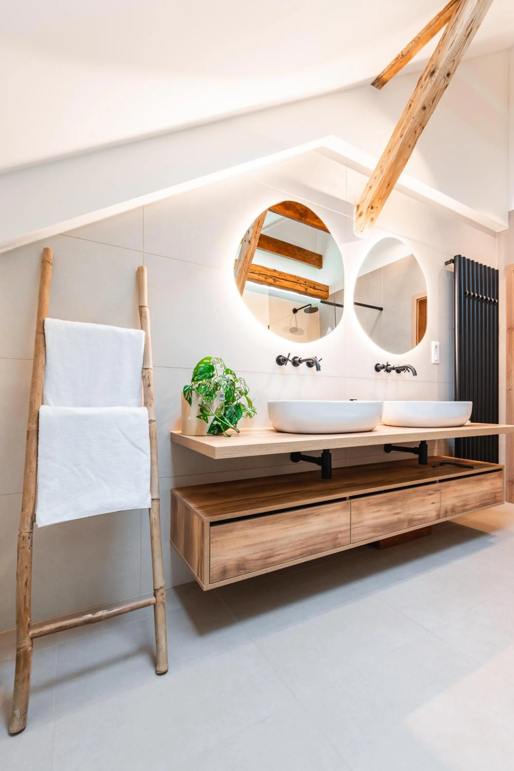 Bathroom, Bed in Apartmány Marienhof