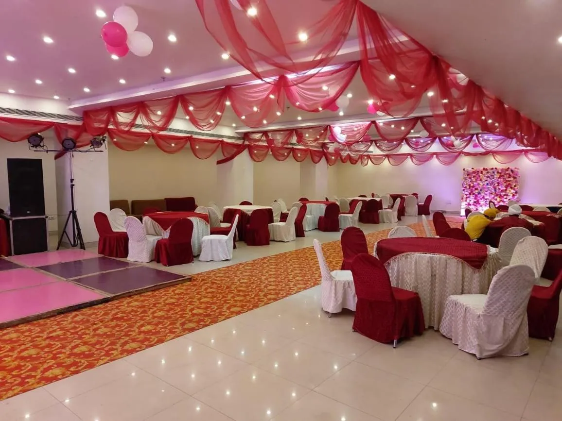 Banquet/Function facilities in SHELTER HOTEL