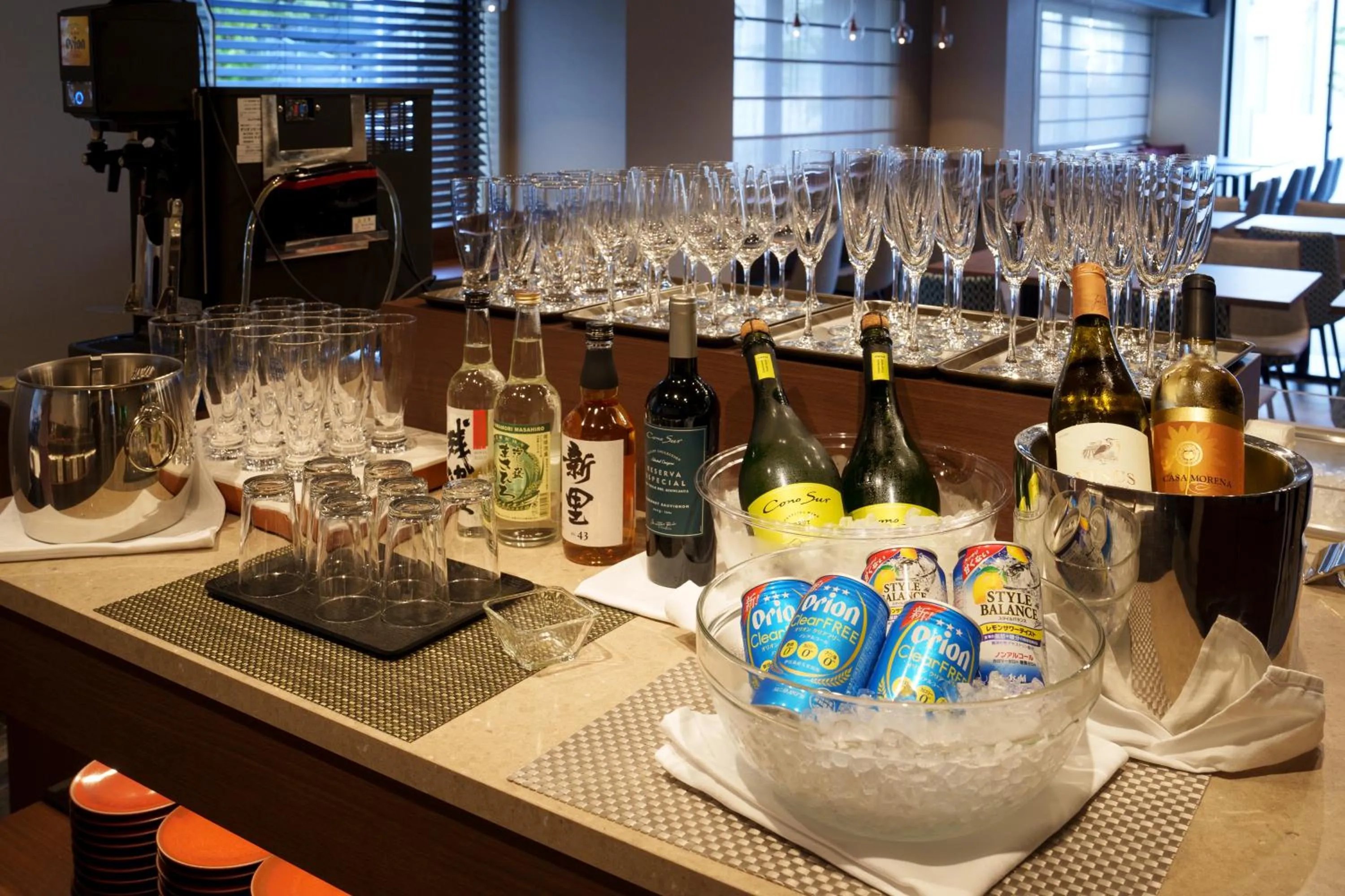 Lounge or bar in Hotel GrandConsort Naha