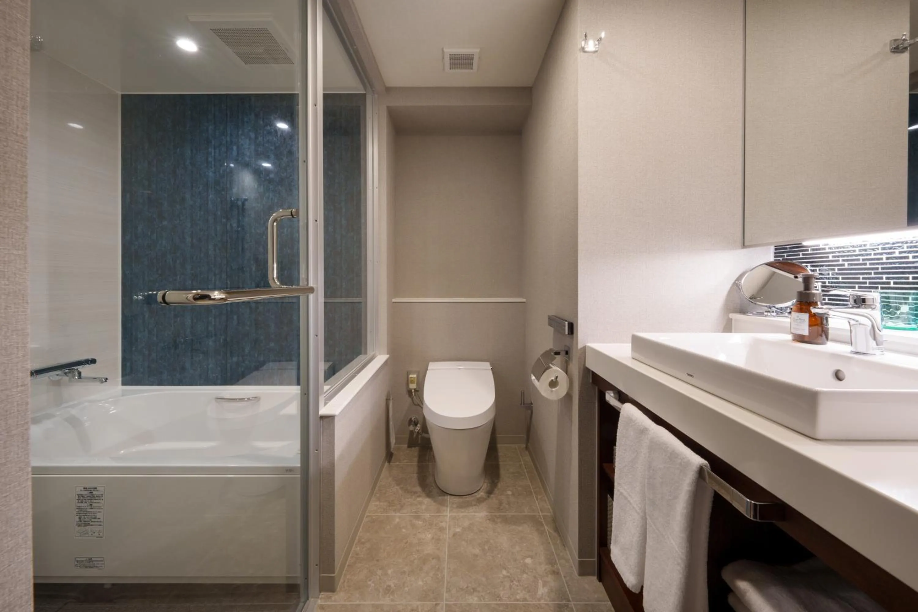 Toilet in Hotel GrandConsort Naha