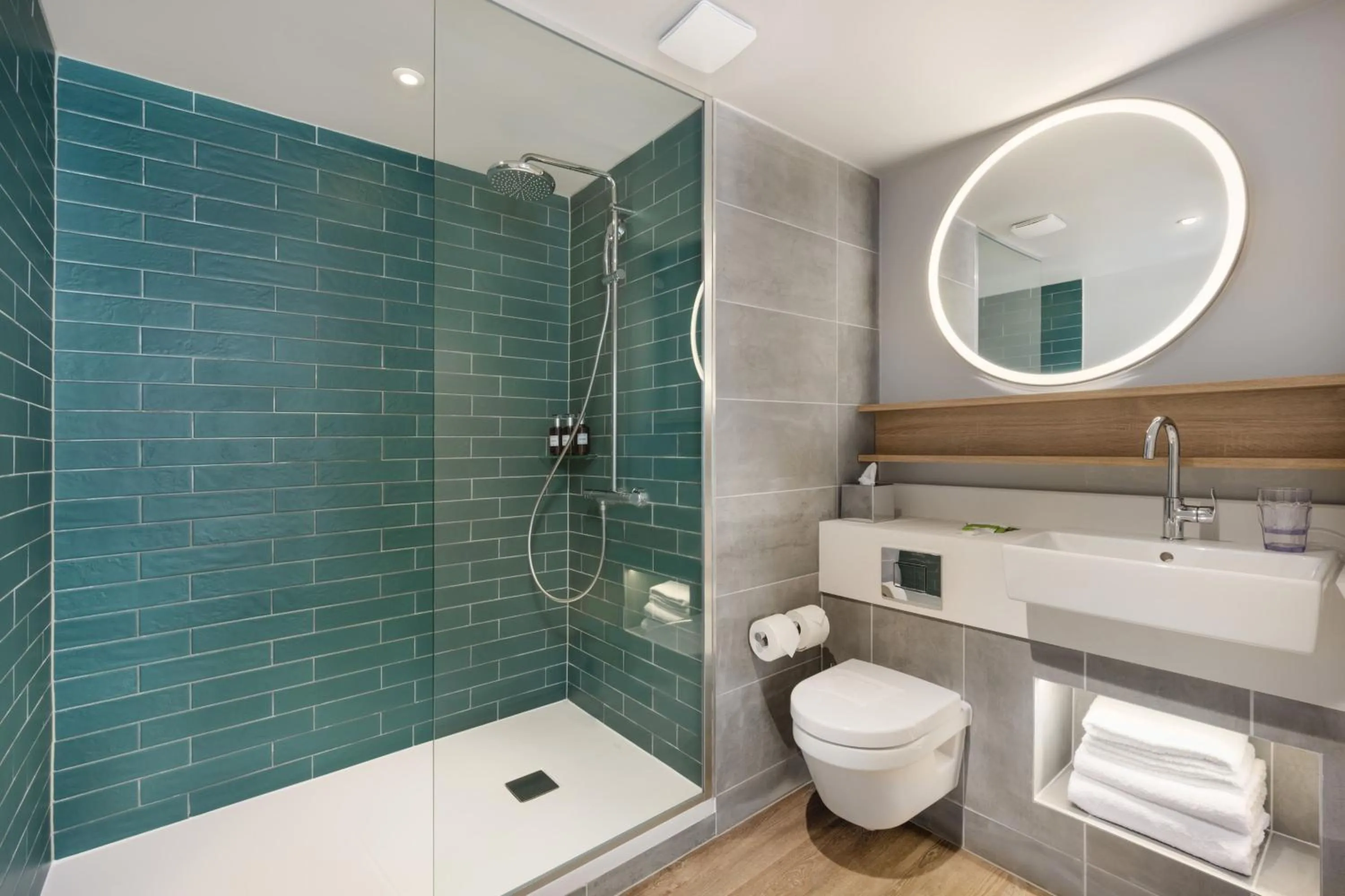 Bathroom in Residence Inn by Marriott Paris Charles de Gaulle Central Airport