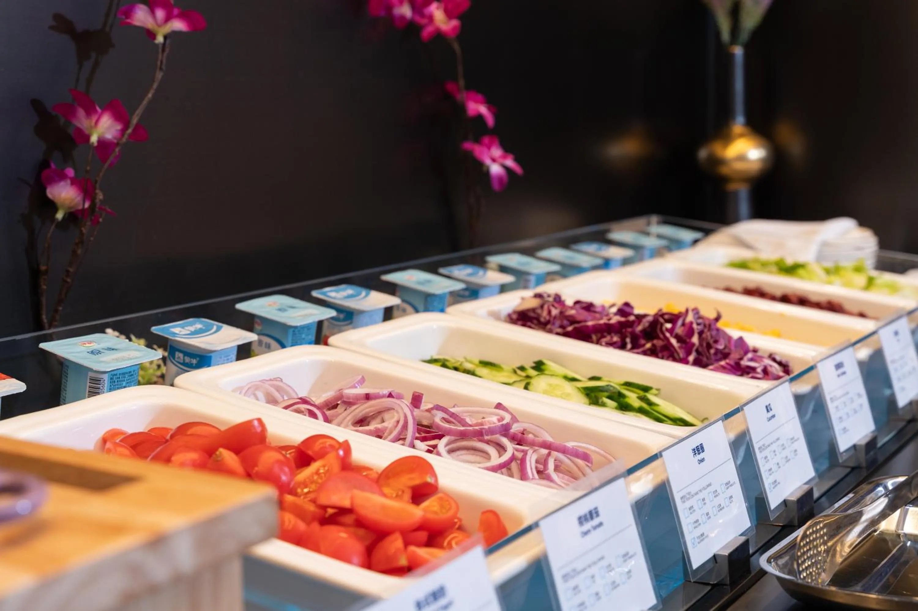 Restaurant/places to eat in Holiday Inn Express Nanchang Riverside by IHG