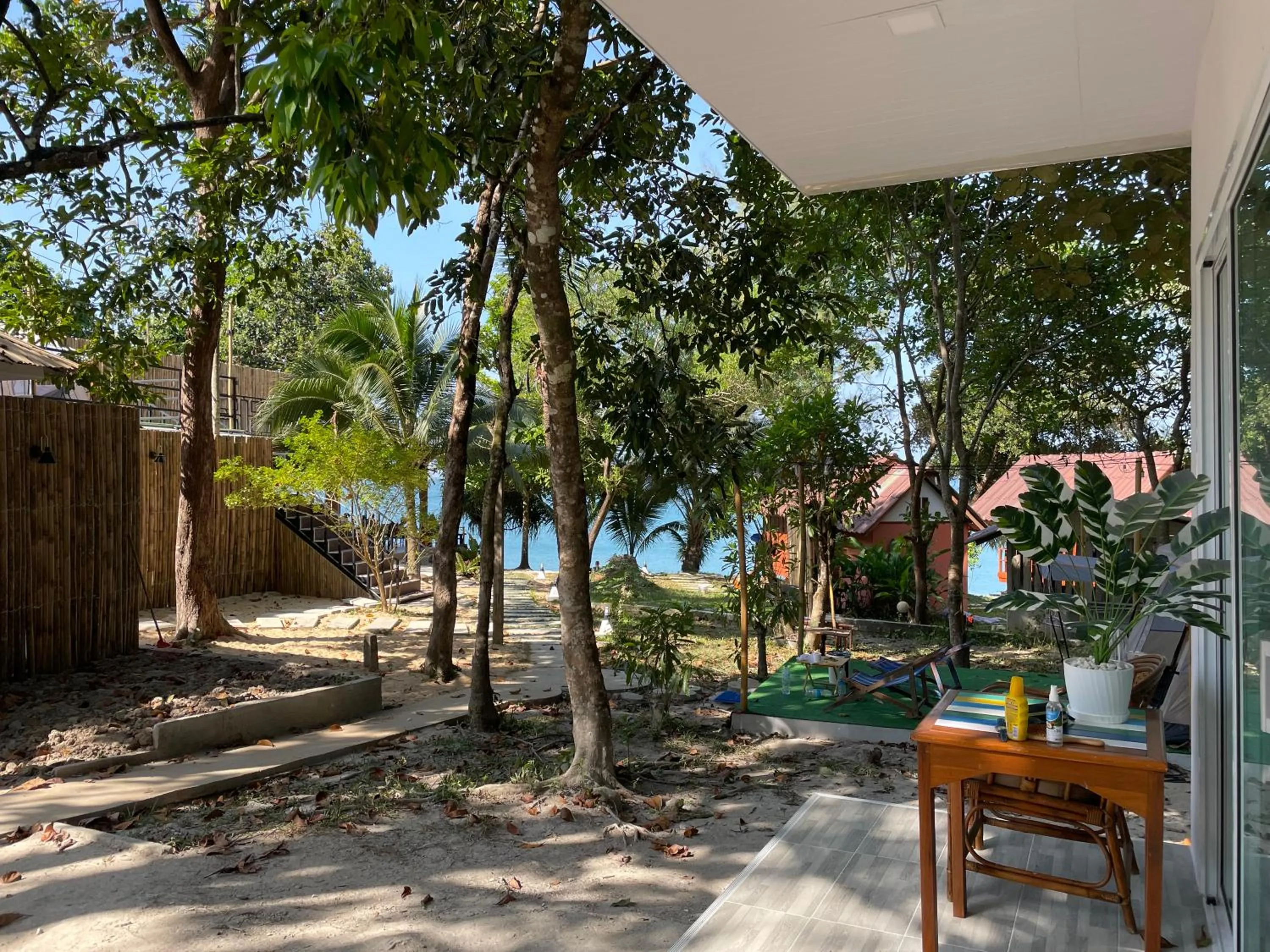 Marina Resort Koh Phayam Ranong