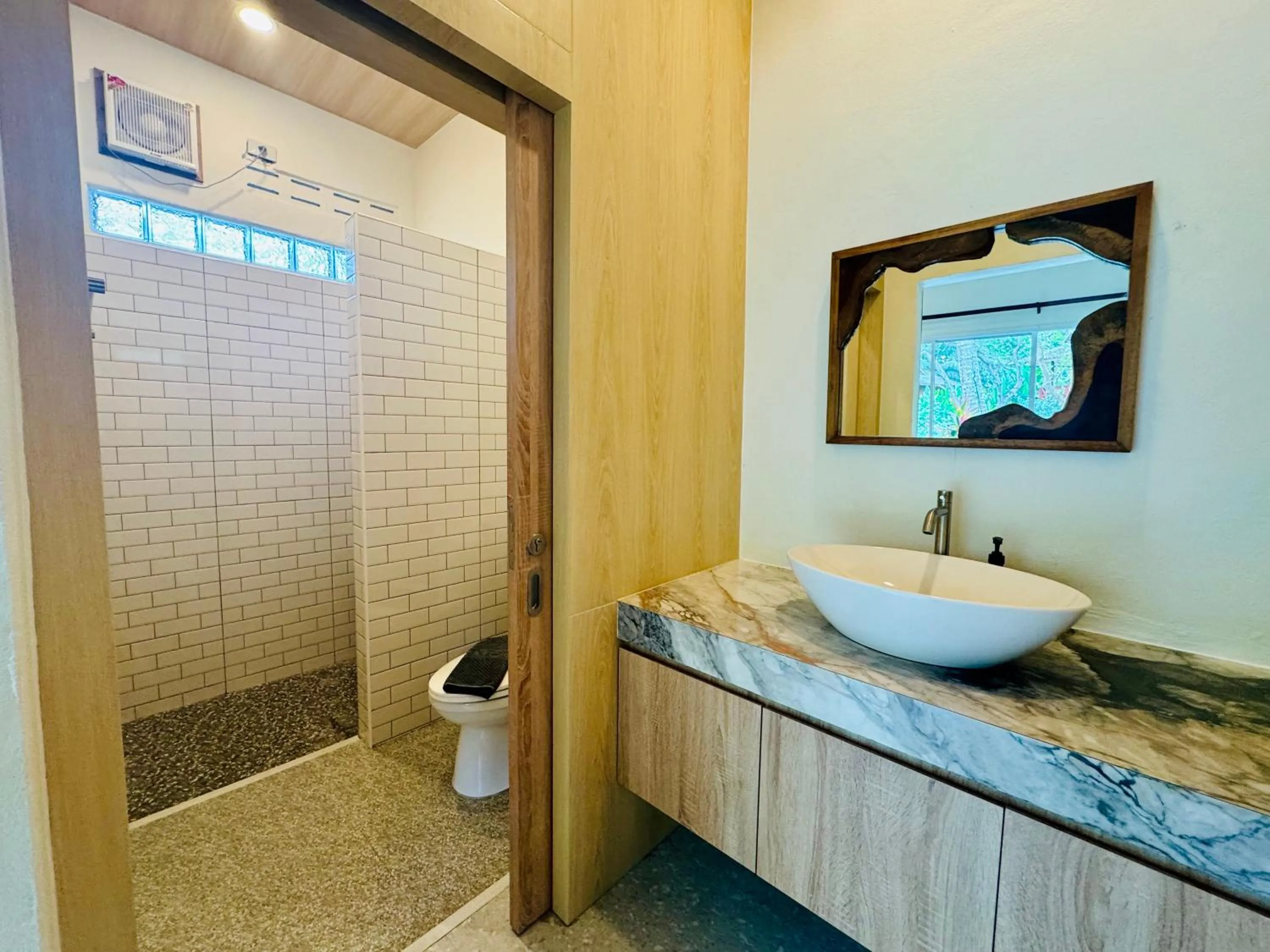 Marina Resort Koh Phayam Ranong