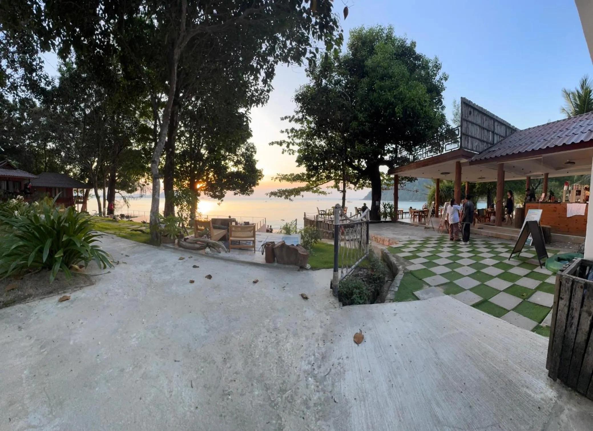 Marina Resort Koh Phayam Ranong