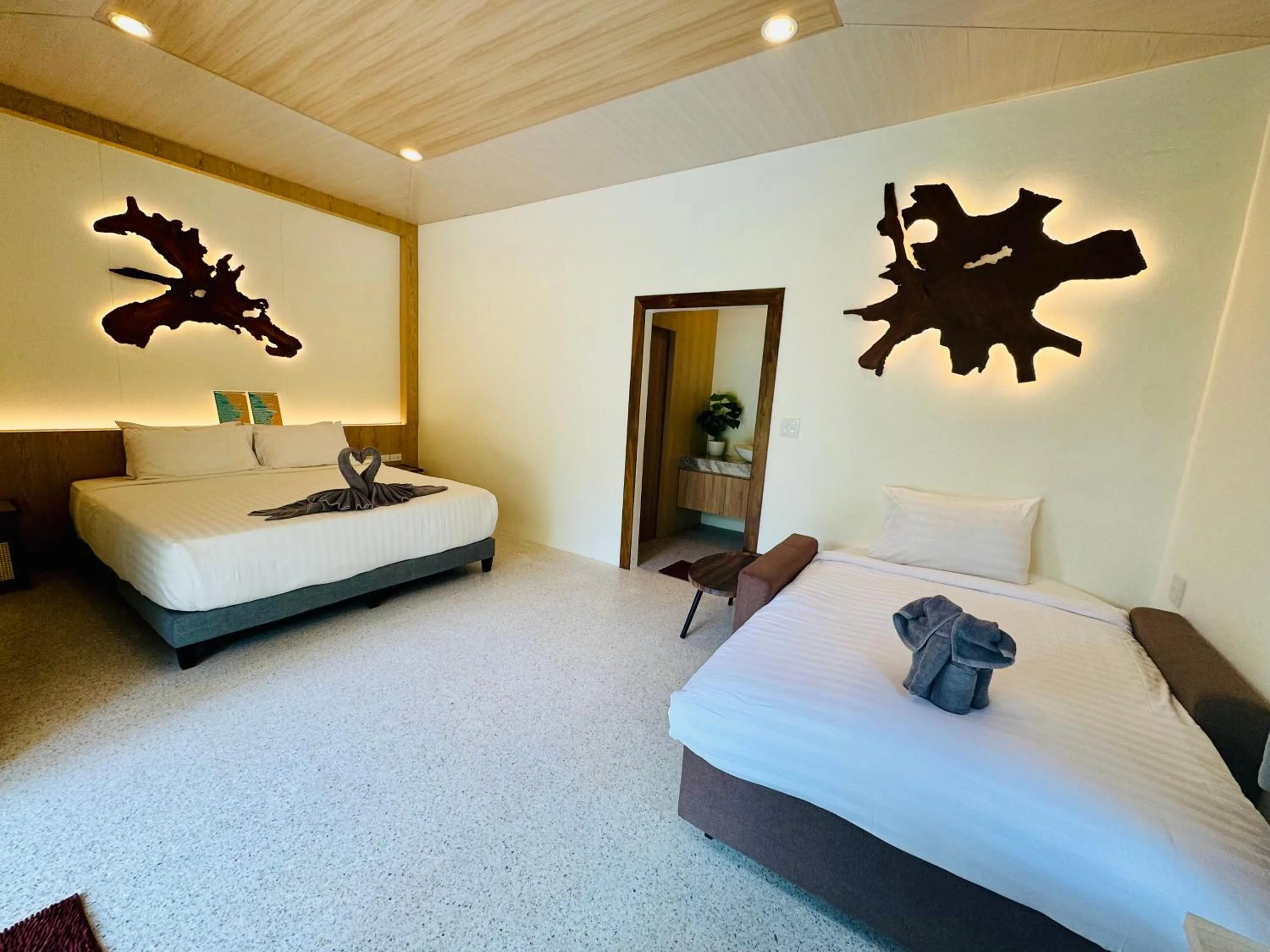 Bed in Marina Resort Koh Phayam Ranong