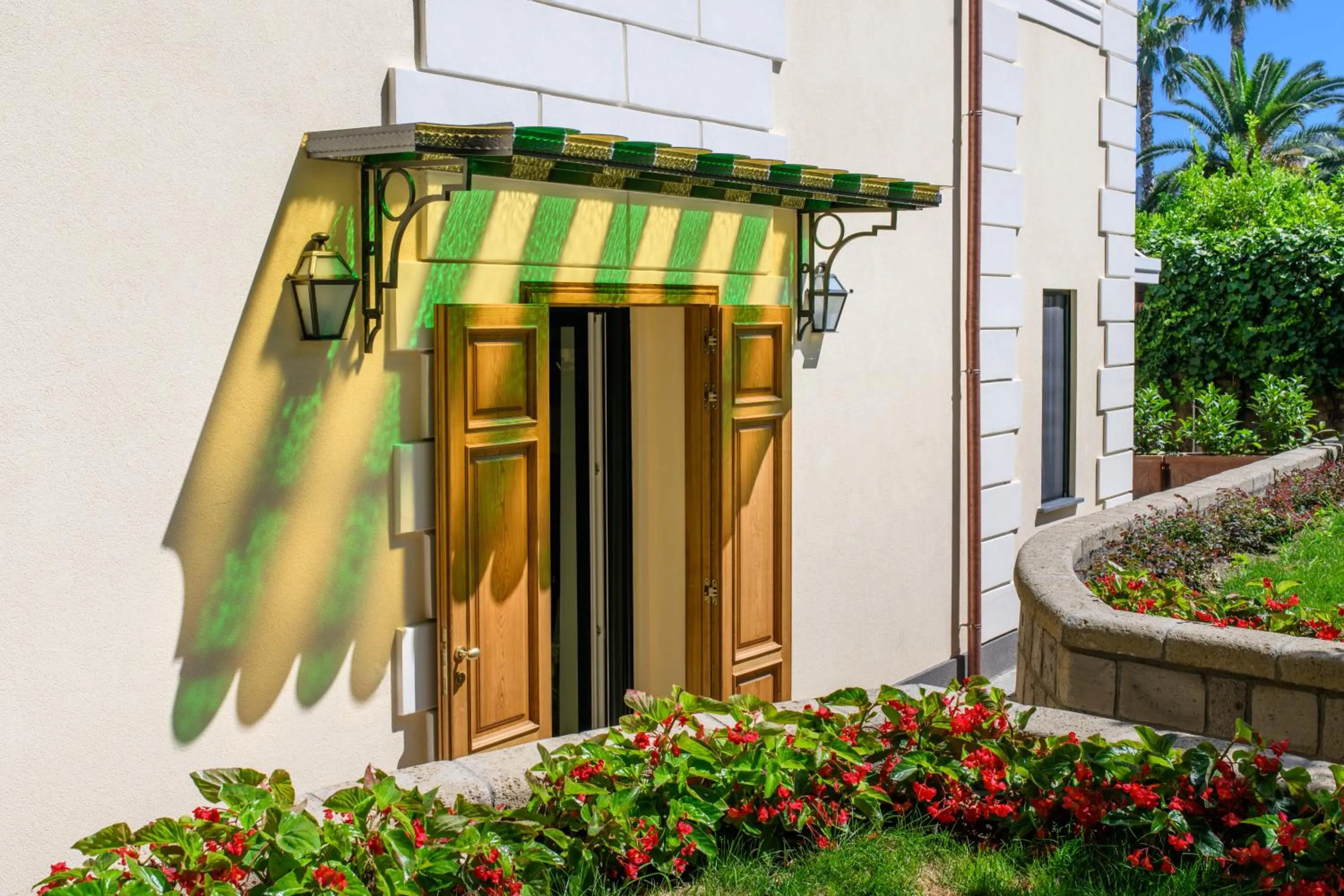 Property building in Parco dei Principi