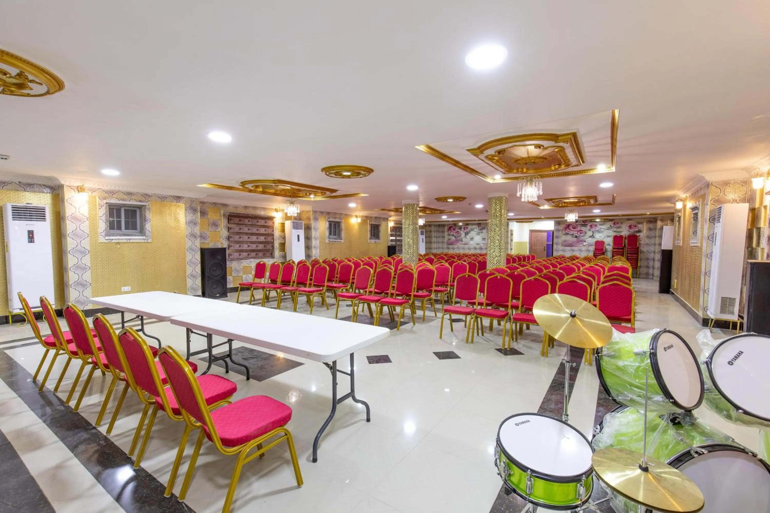 Banquet/Function facilities in Amazing Grace Hotel & Suites