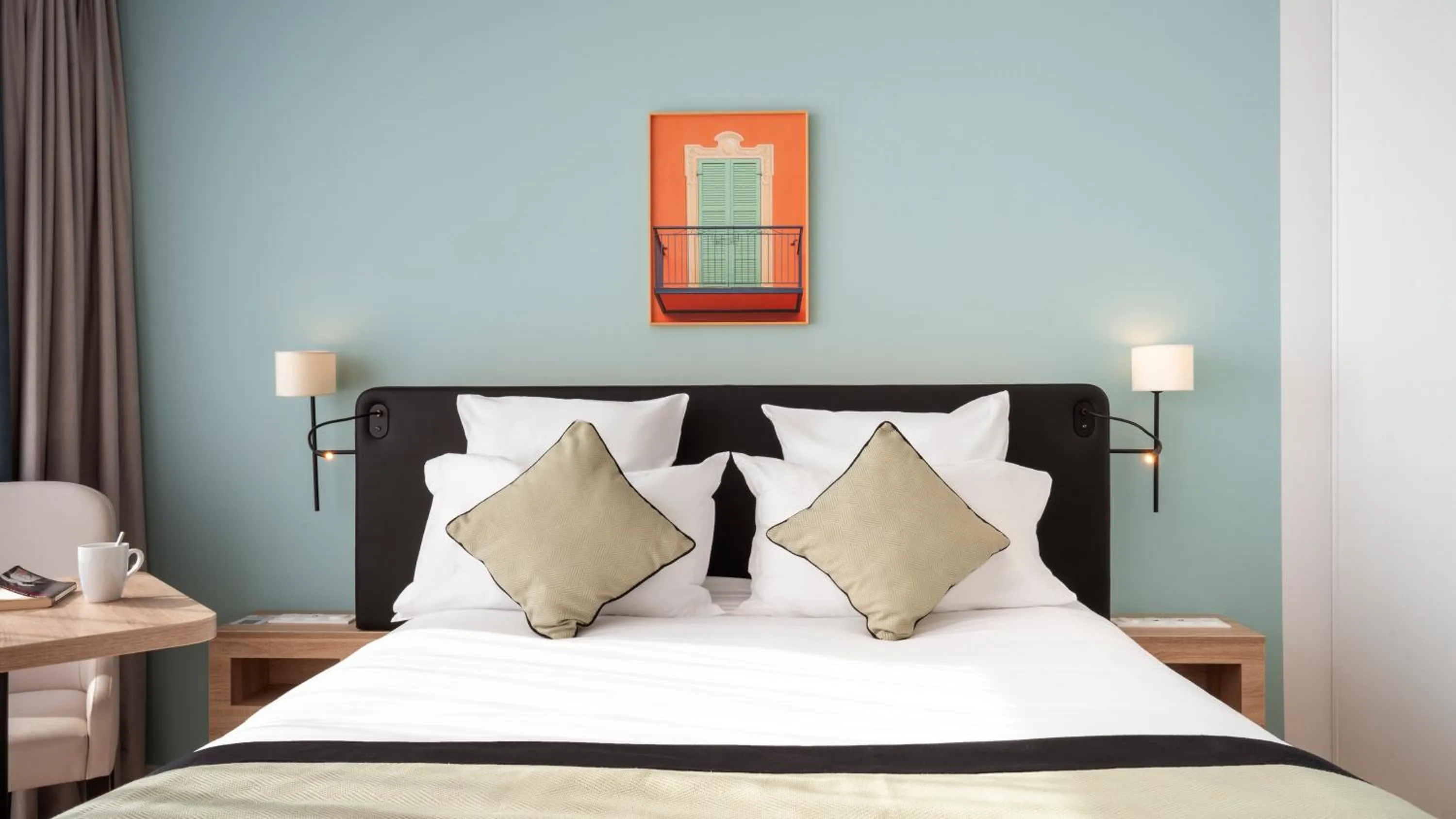 Bed in Residhome Nice Aéroport