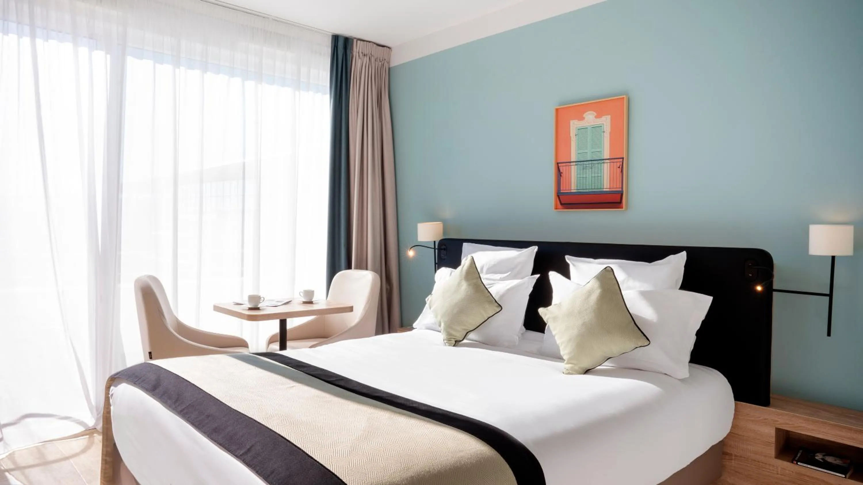 Bed in Residhome Nice Aéroport