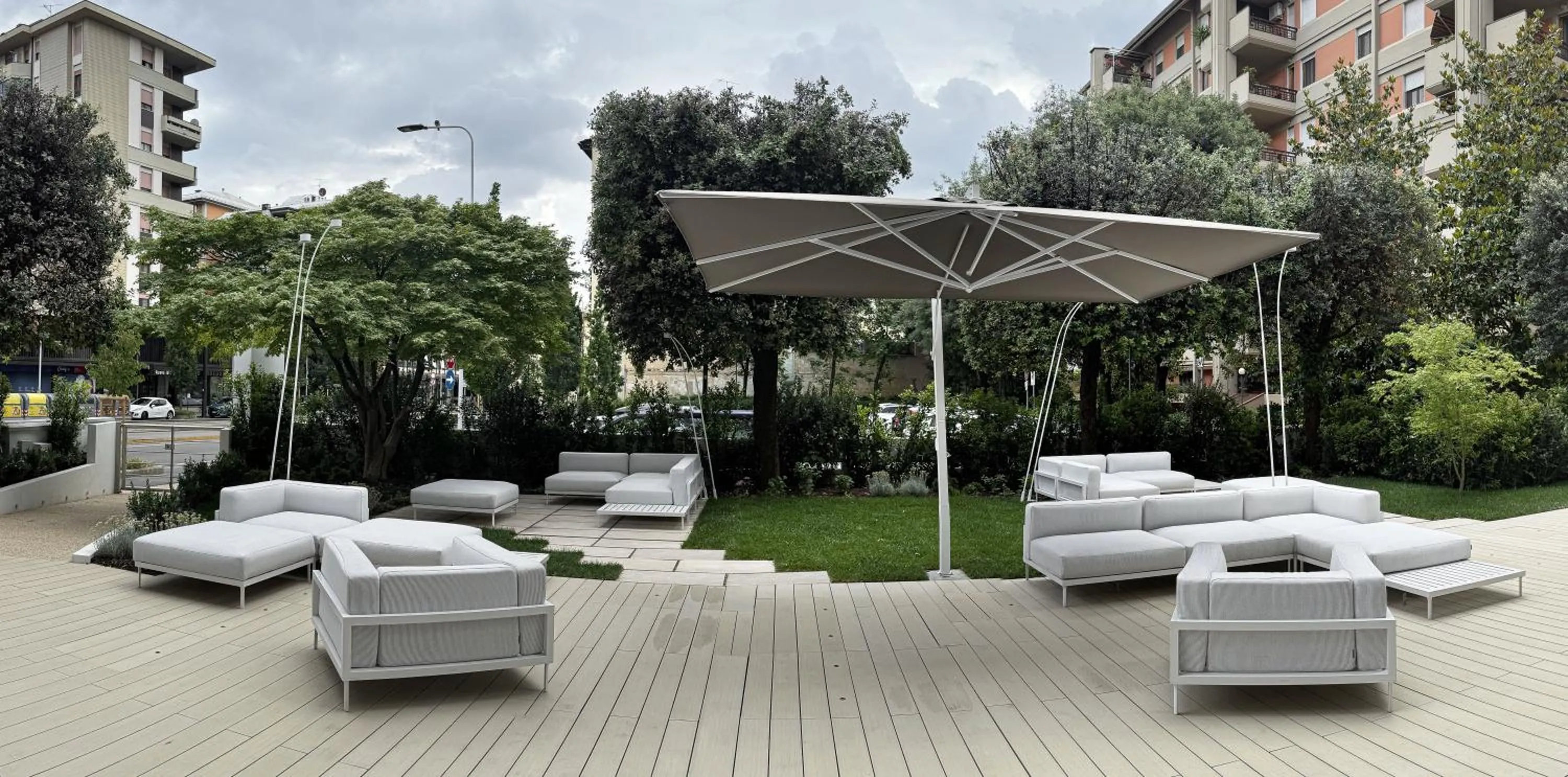 Property building in Hotel Raffaello