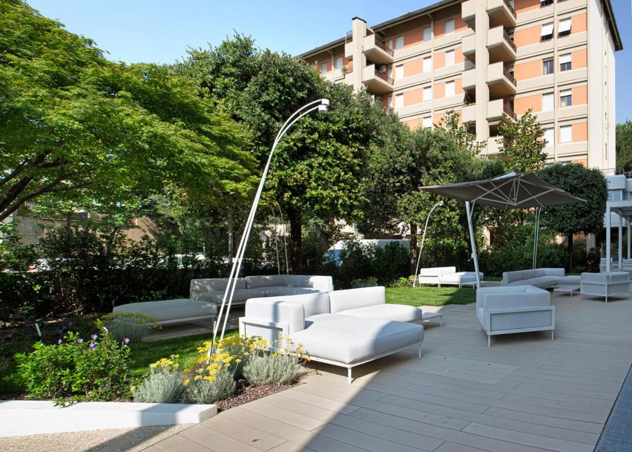 Garden in Hotel Raffaello
