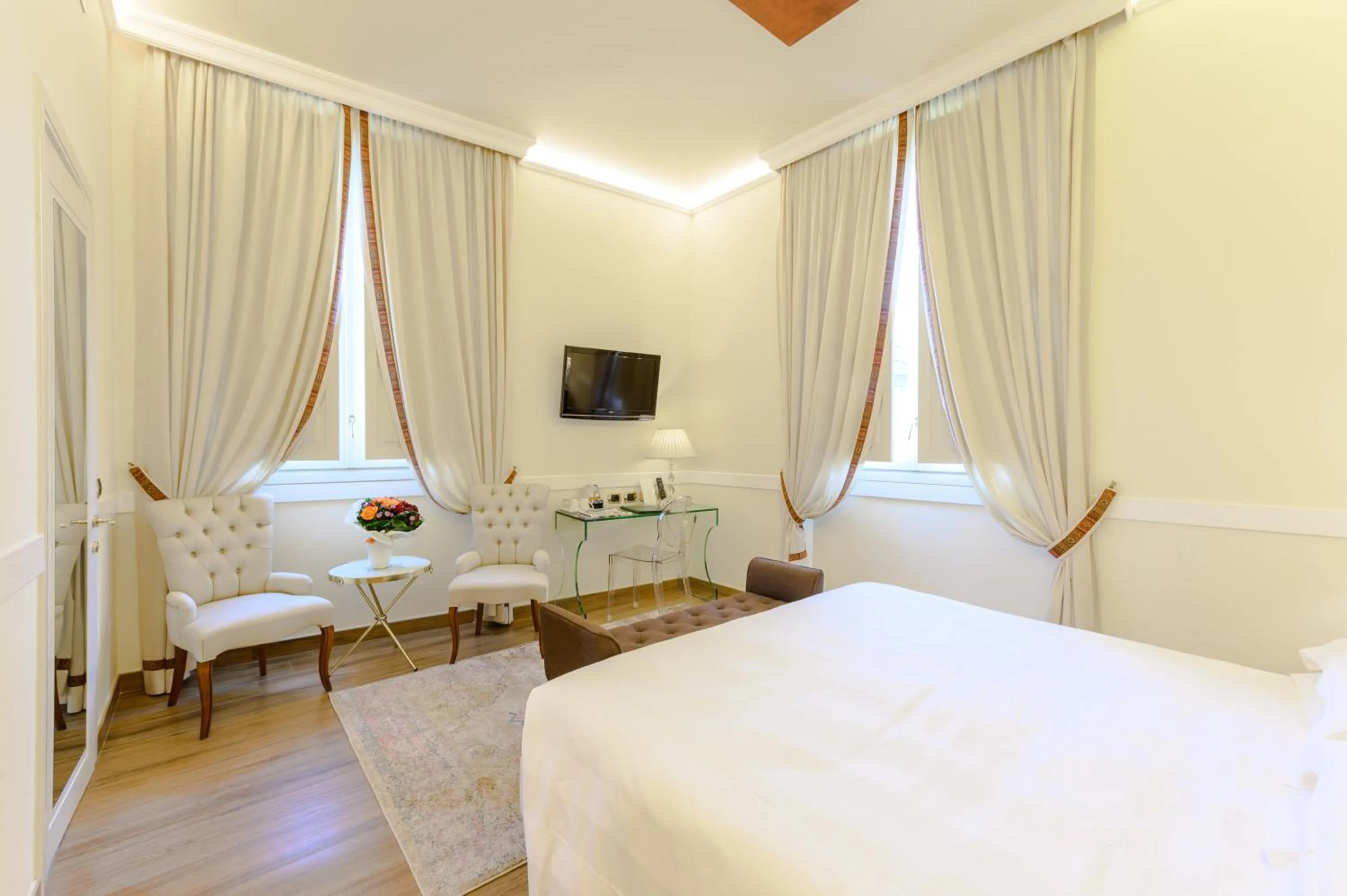 Photo of the whole room, Bed in Hotel Kraft