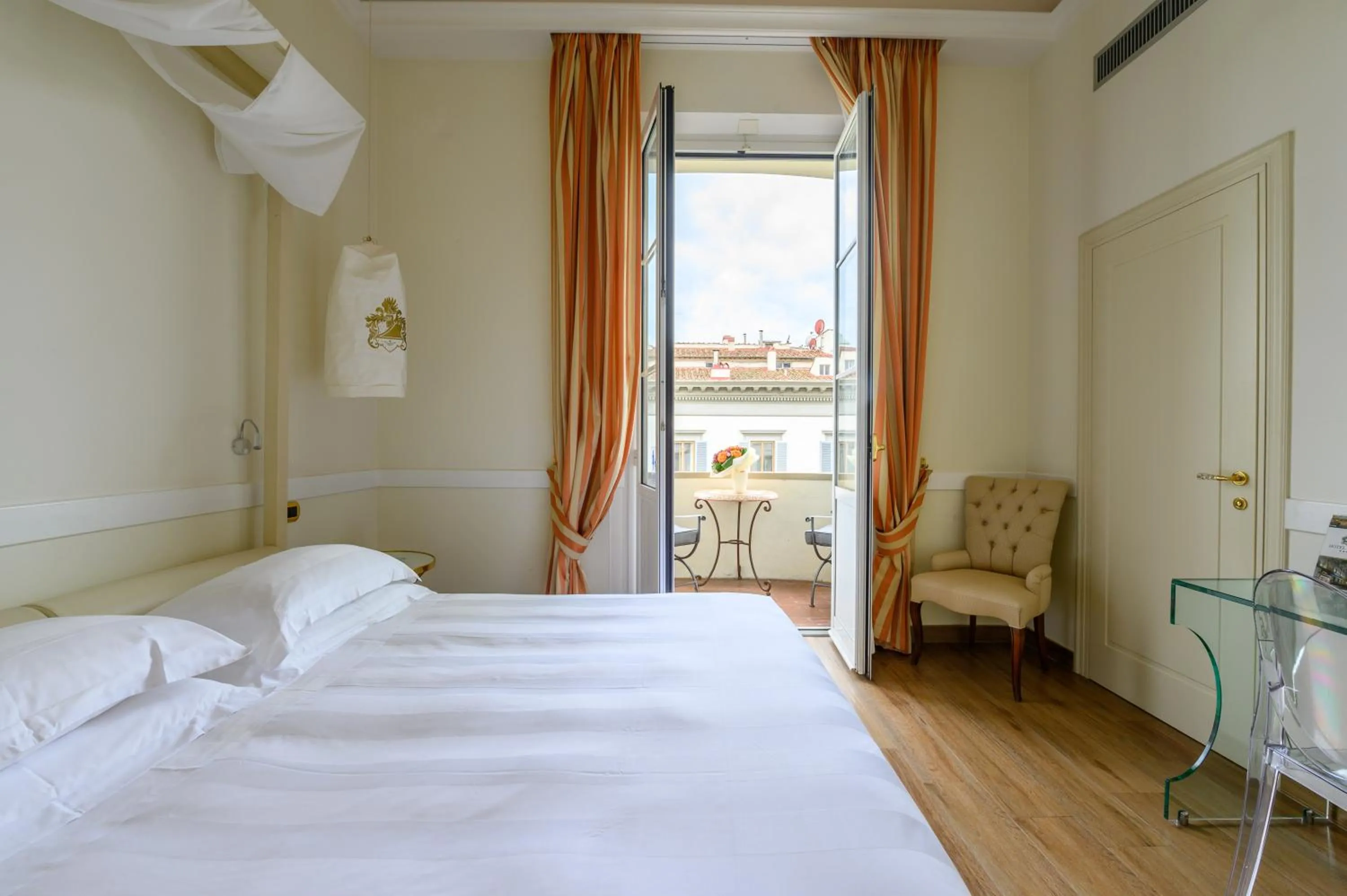 Bedroom, Bed in Hotel Kraft