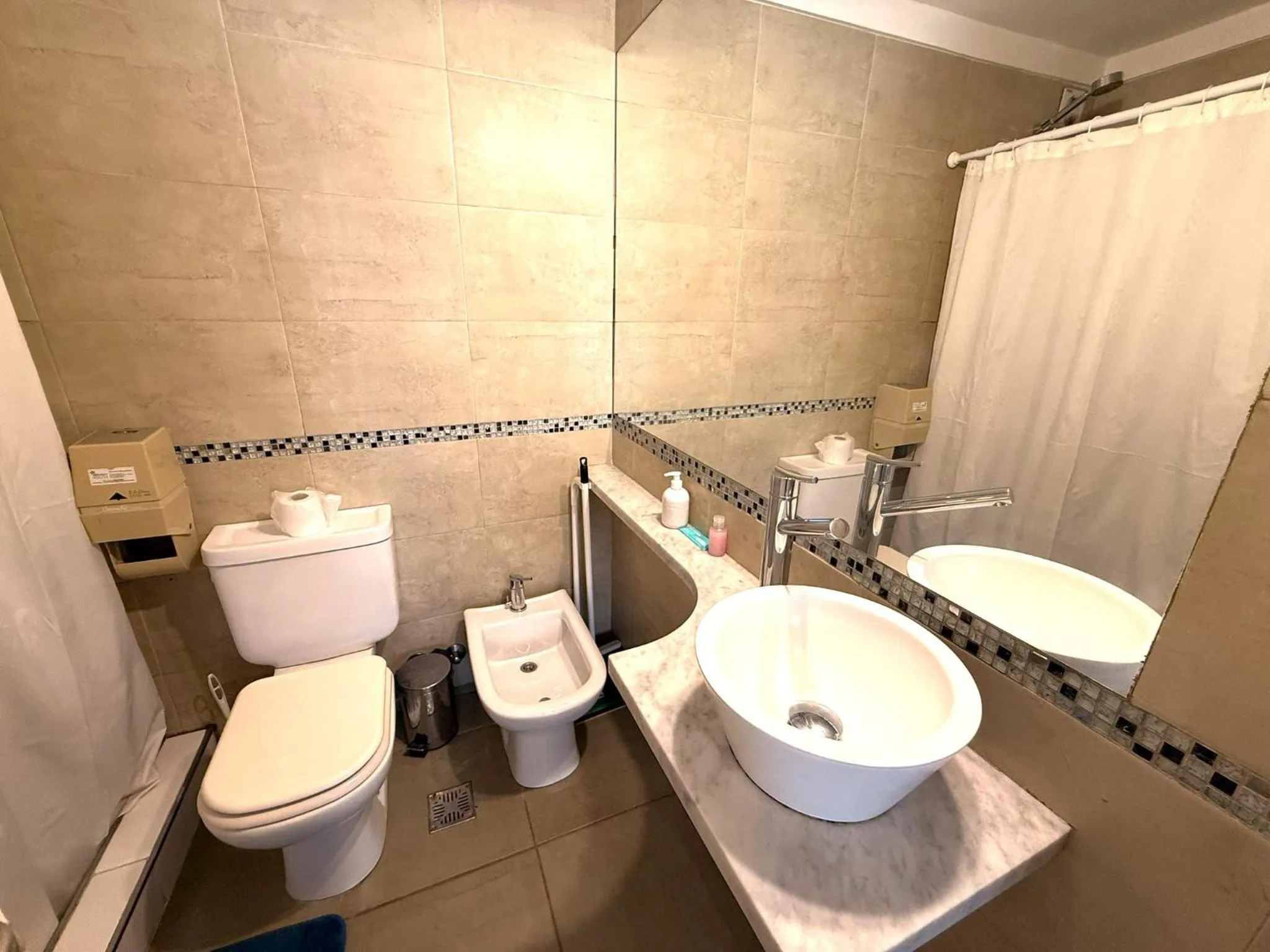 Shower in Edificio Recoleta - Hoteles Recoleta