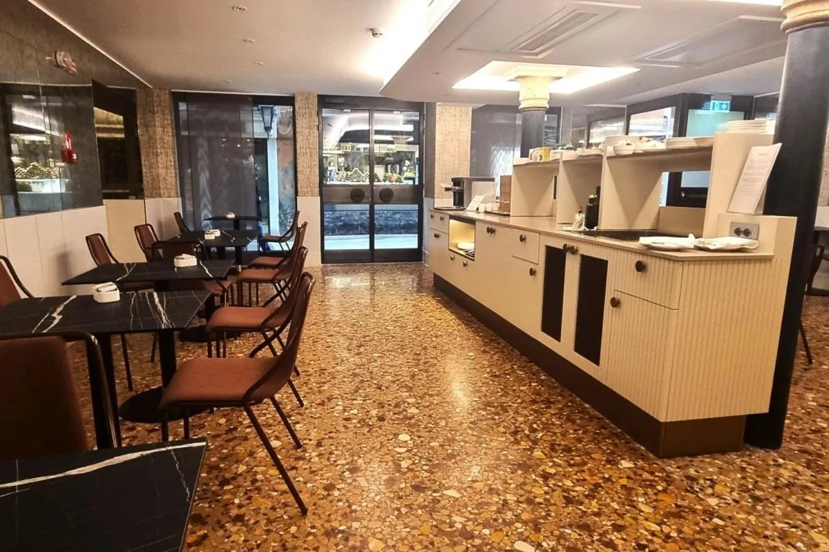 Restaurant/places to eat in Albergo San Marco