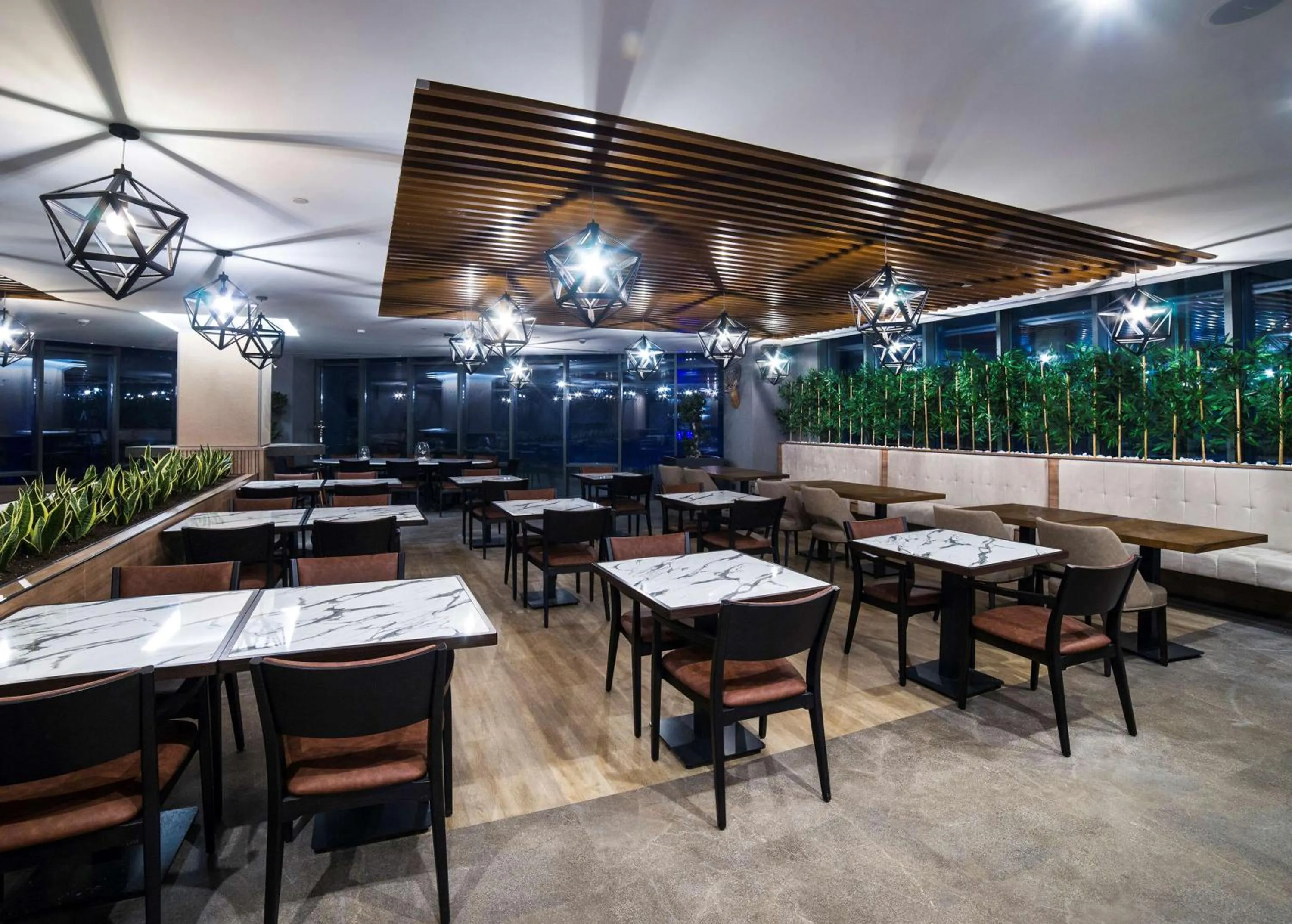 Restaurant/places to eat in Radisson Blu Hotel, Mount Erciyes