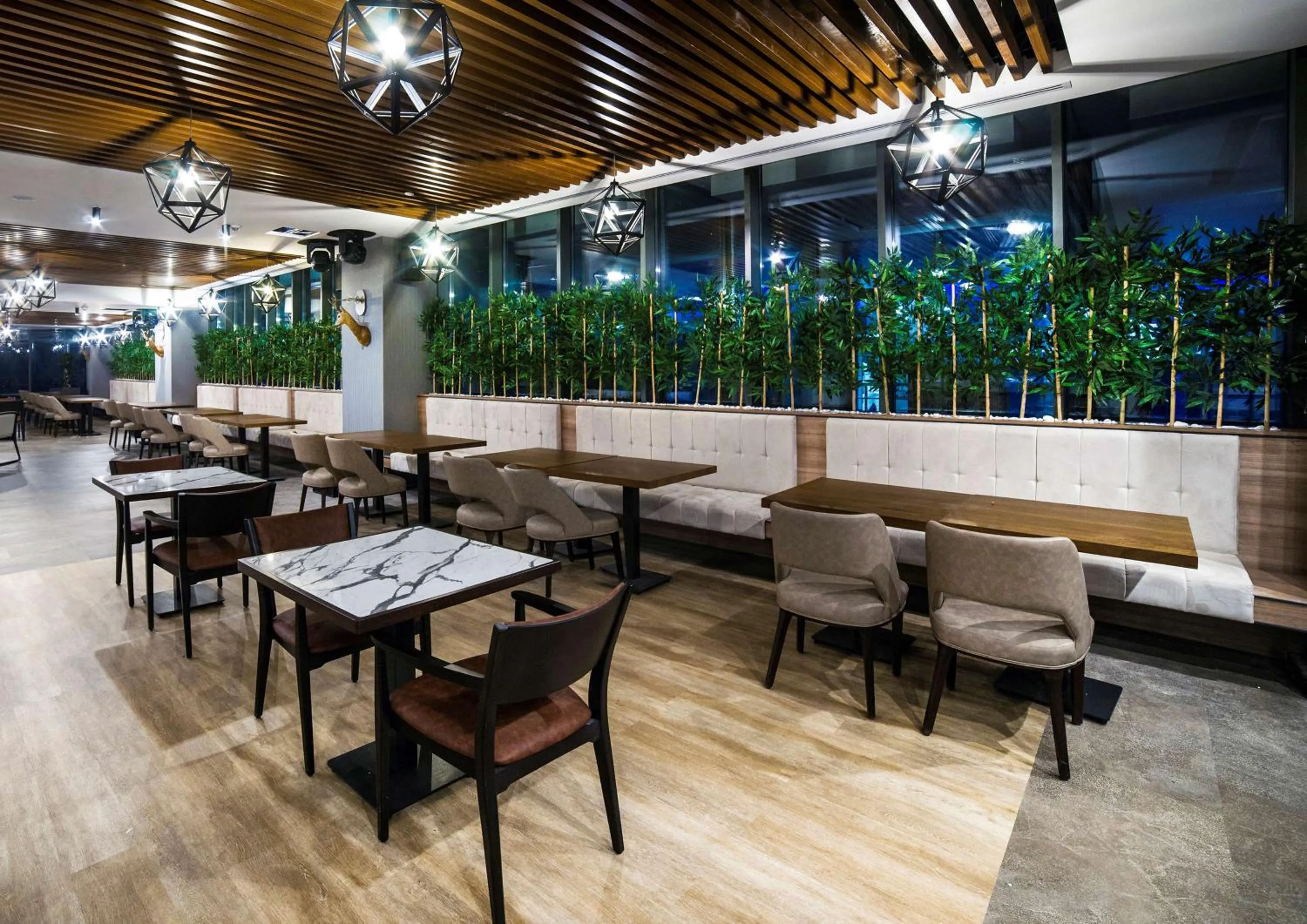 Restaurant/places to eat in Radisson Blu Hotel, Mount Erciyes