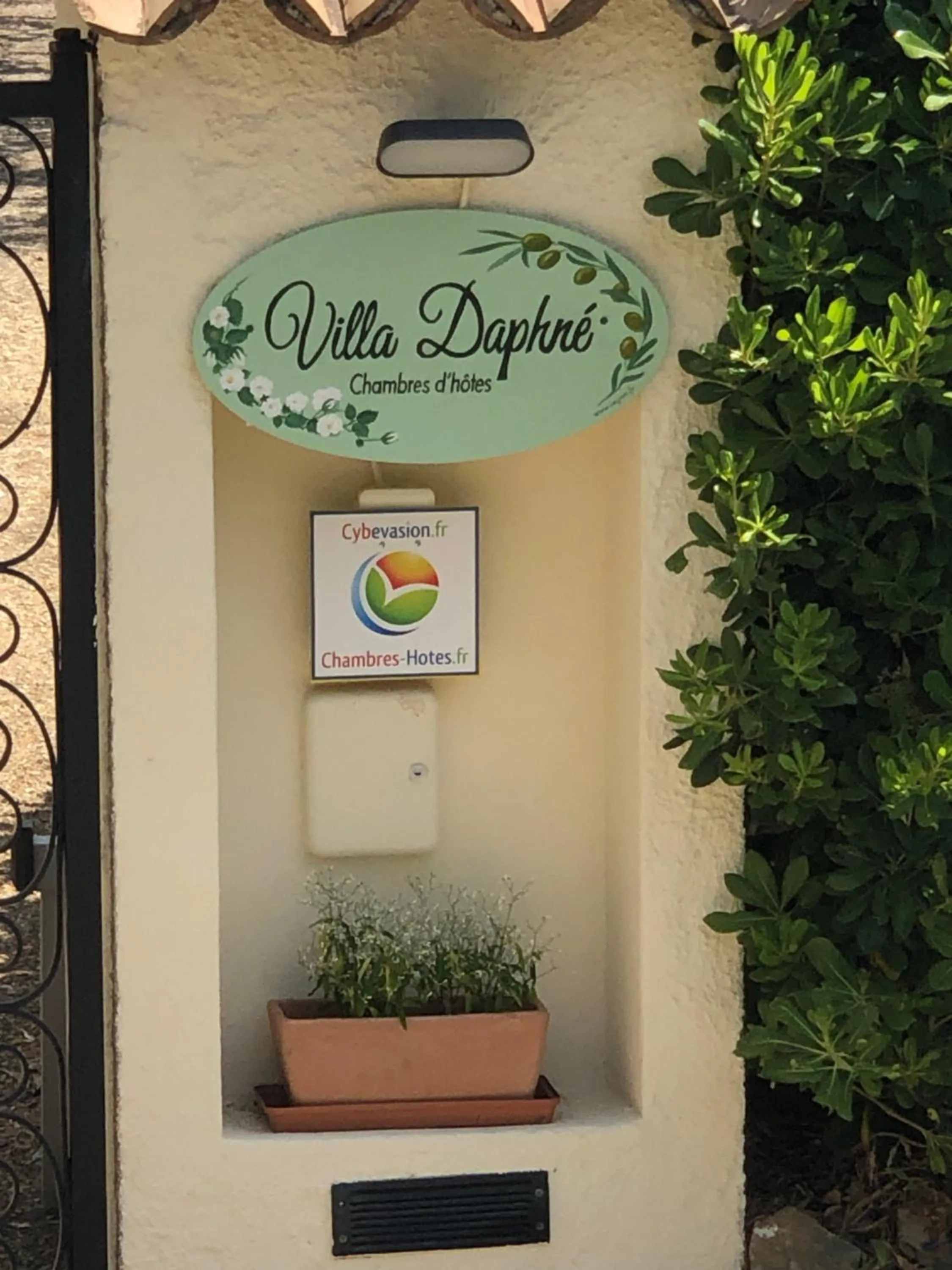 Property building in Villa Daphné