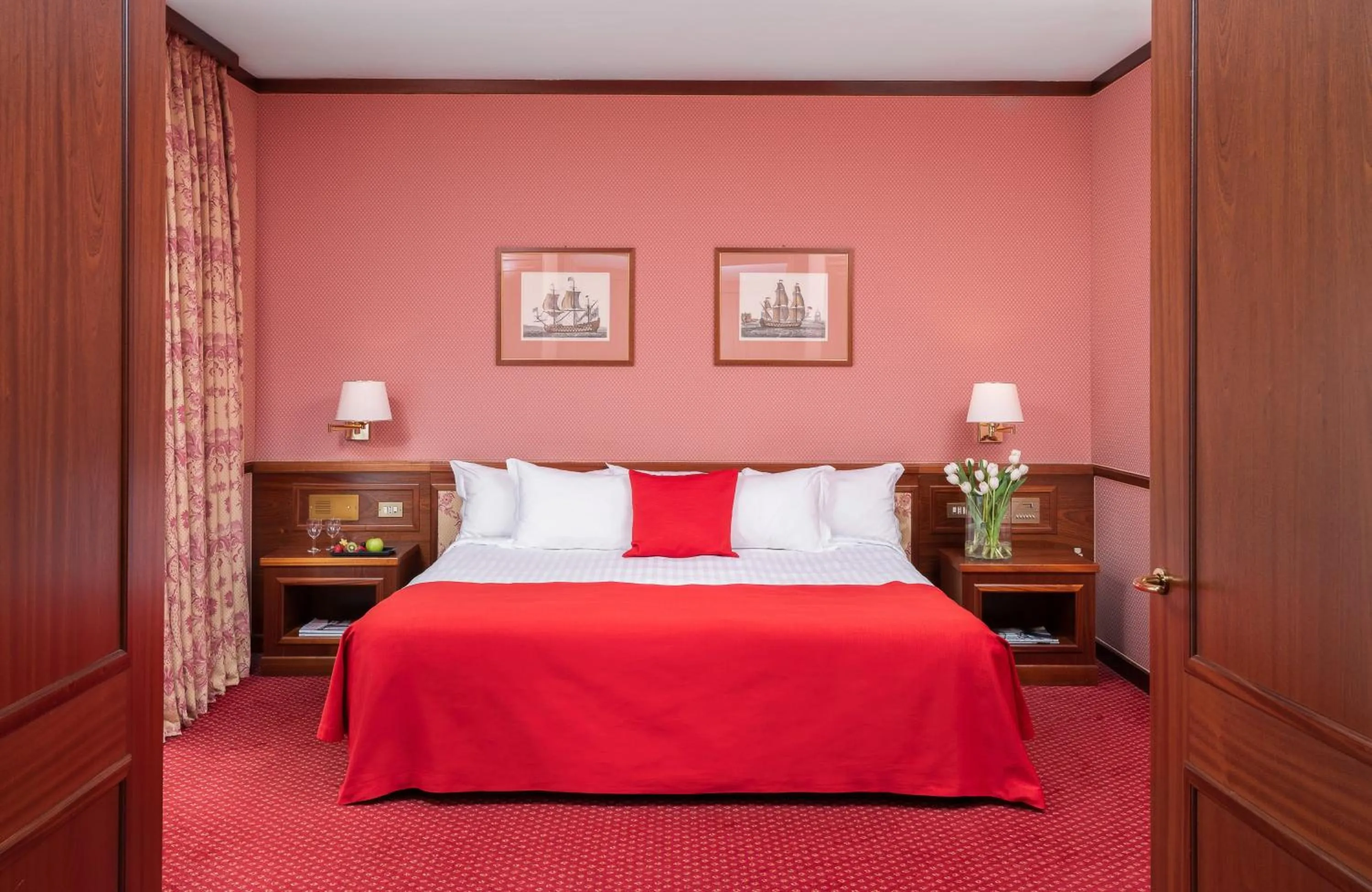 Photo of the whole room, Bed in Leonardo Hotel Milan City Center