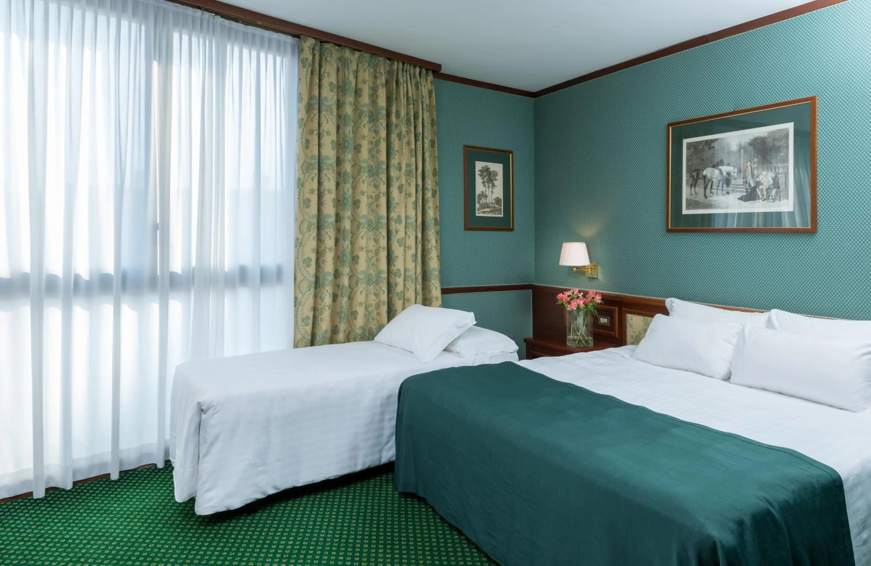 Bedroom, Bed in Leonardo Hotel Milan City Center