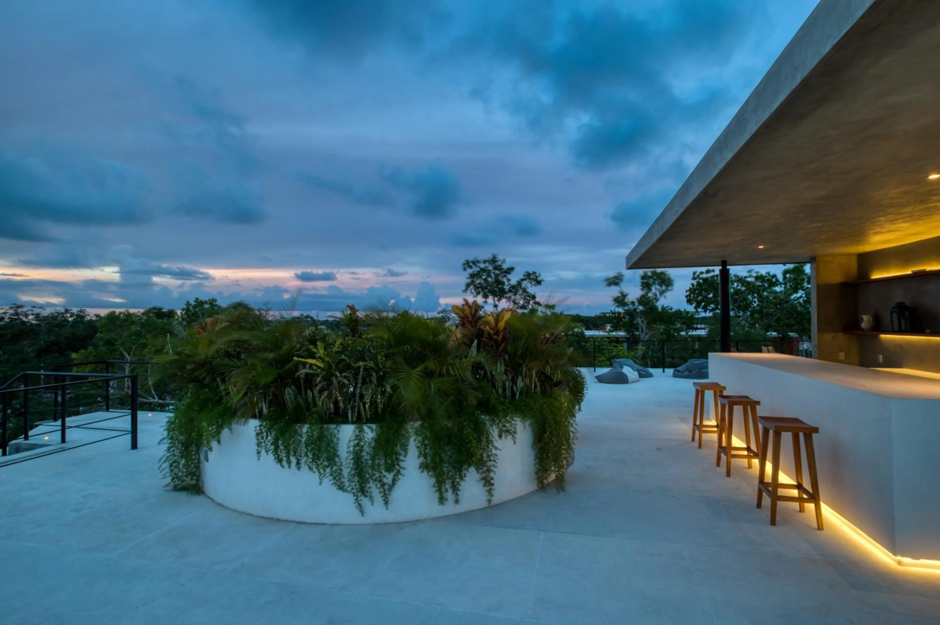 Balcony/Terrace in Seremonia Studios by Soyrumi