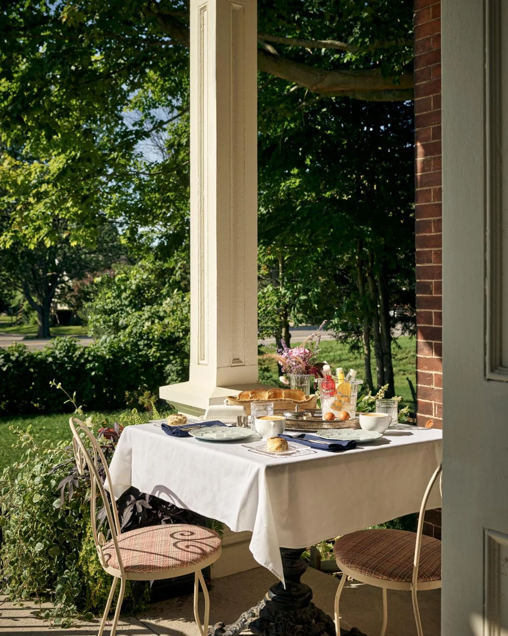 Food and drinks in The Eddie Hotel and Farm