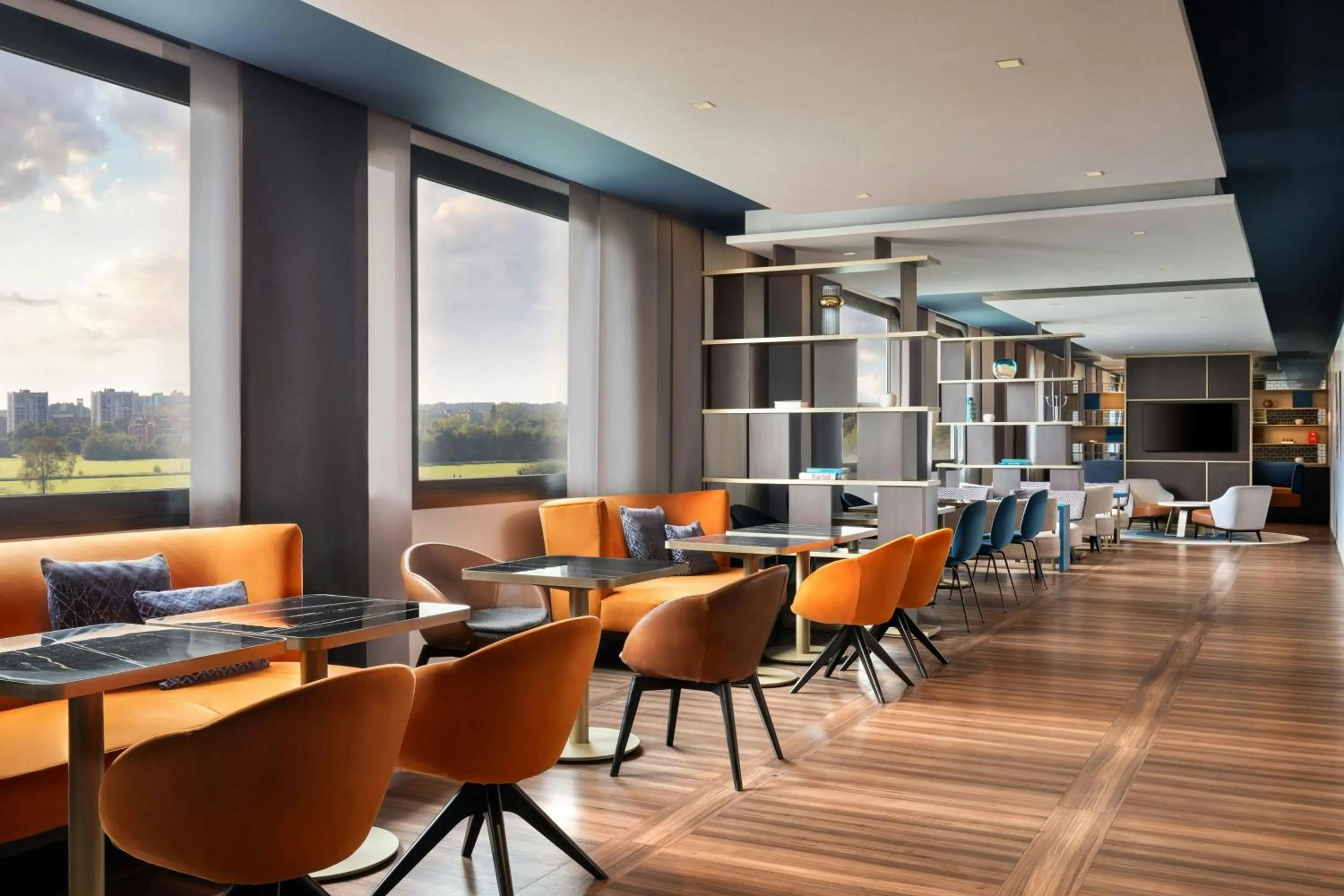 Lounge or bar in Sheraton Milan San Siro