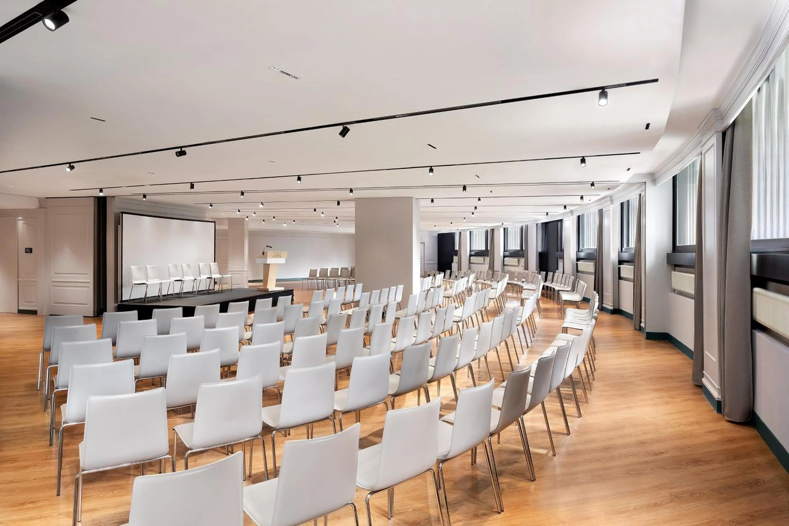 Entertainment in Sheraton Milan San Siro