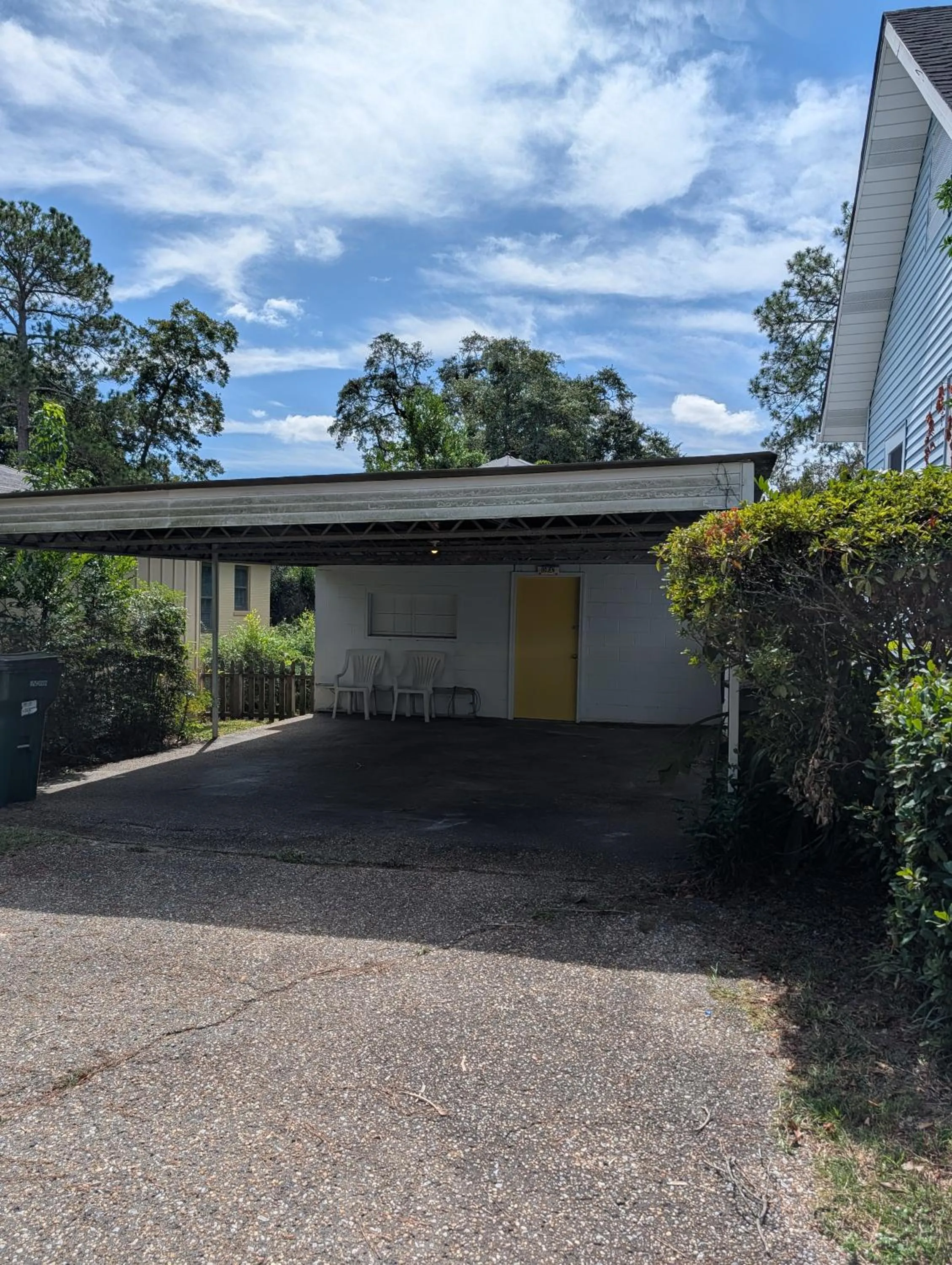 Property building in Cozy, Cute, Private Ozark Suite 5 Mins to Hospital